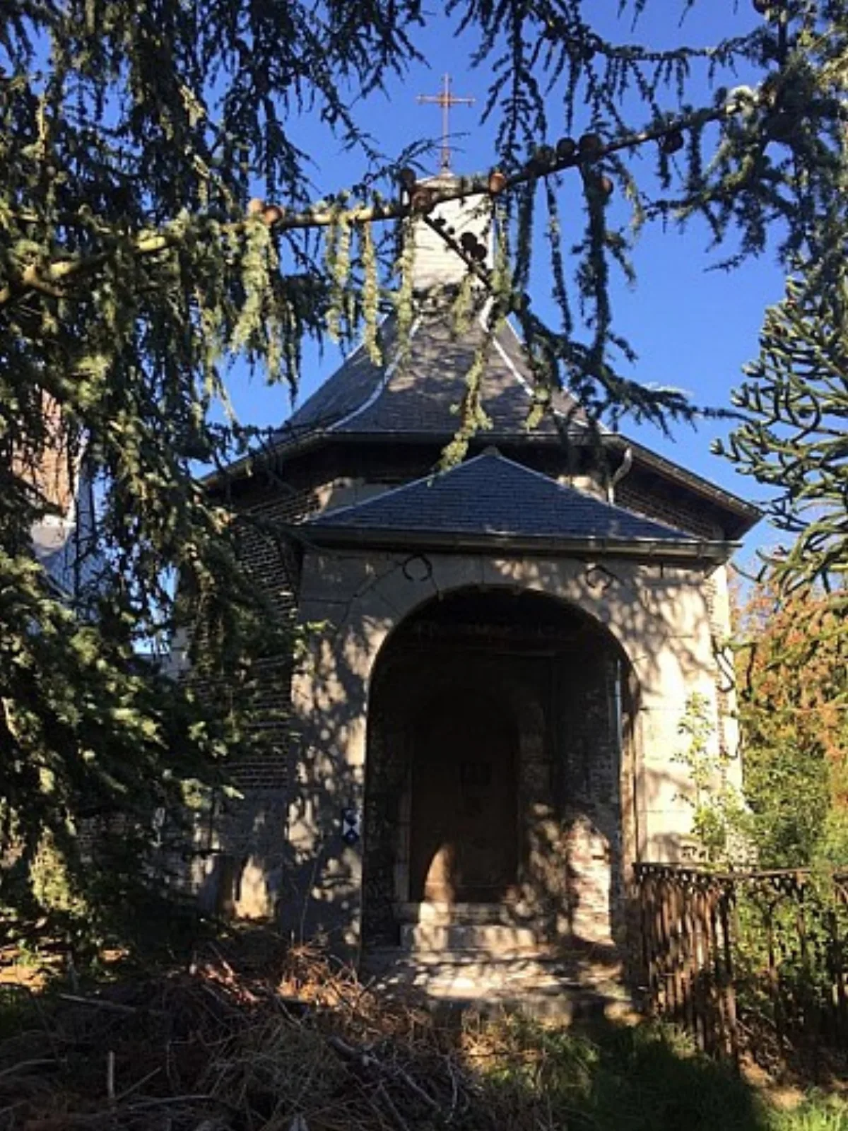 Notre-Dame de Bonsecours, Fontaine-l’Evêque