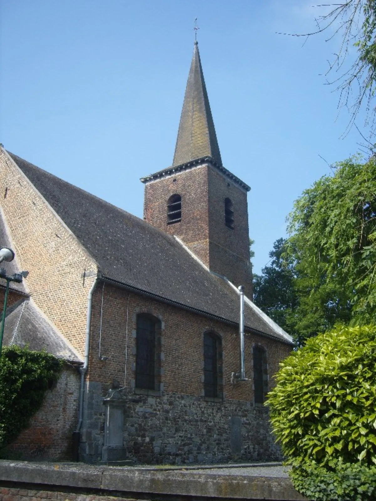 Sainte-Vierge, Montignies-sur-Roc