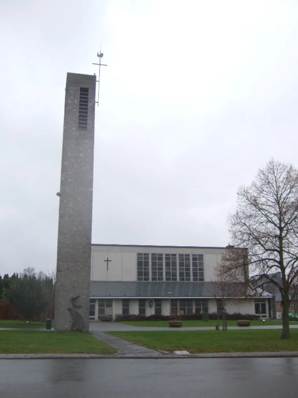 Assomption de Notre-Dame, Bouge
