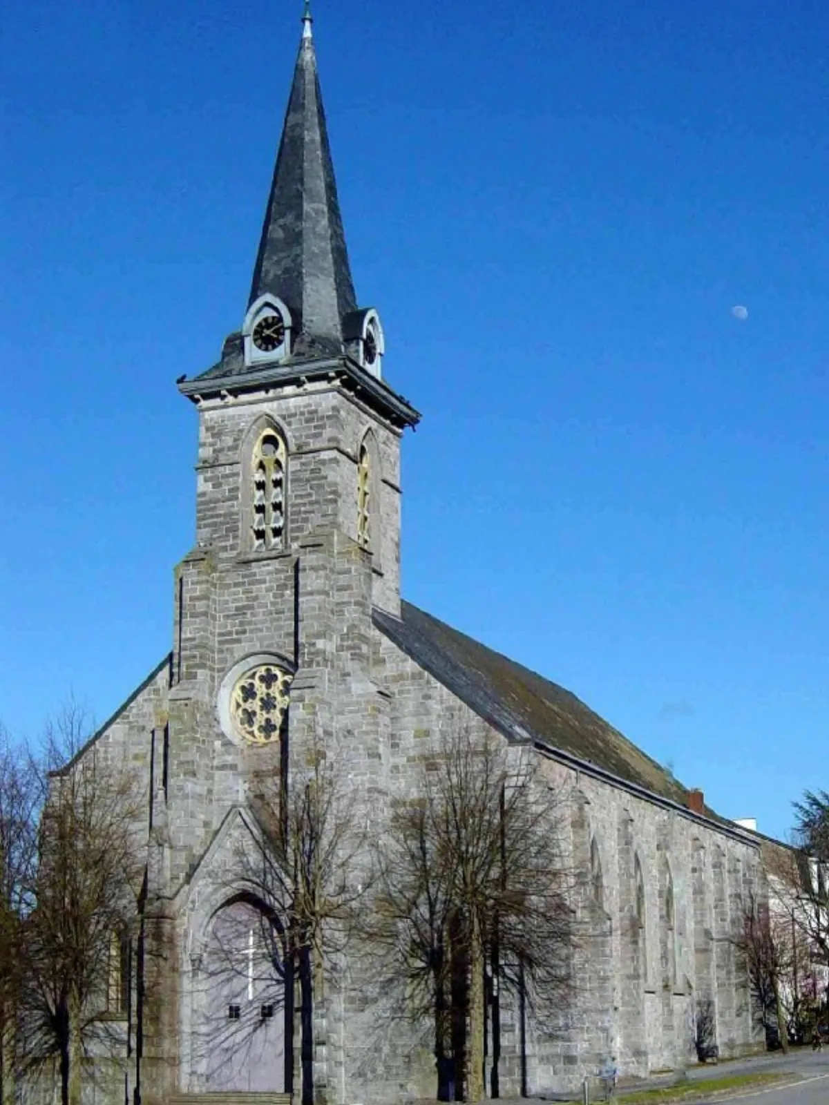 Notre-Dame, Resteigne