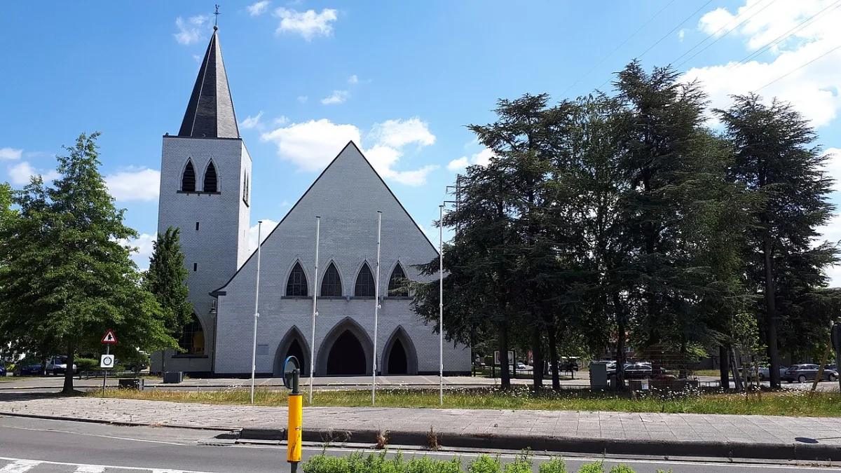 Heilige-Familiekerk, Izegem