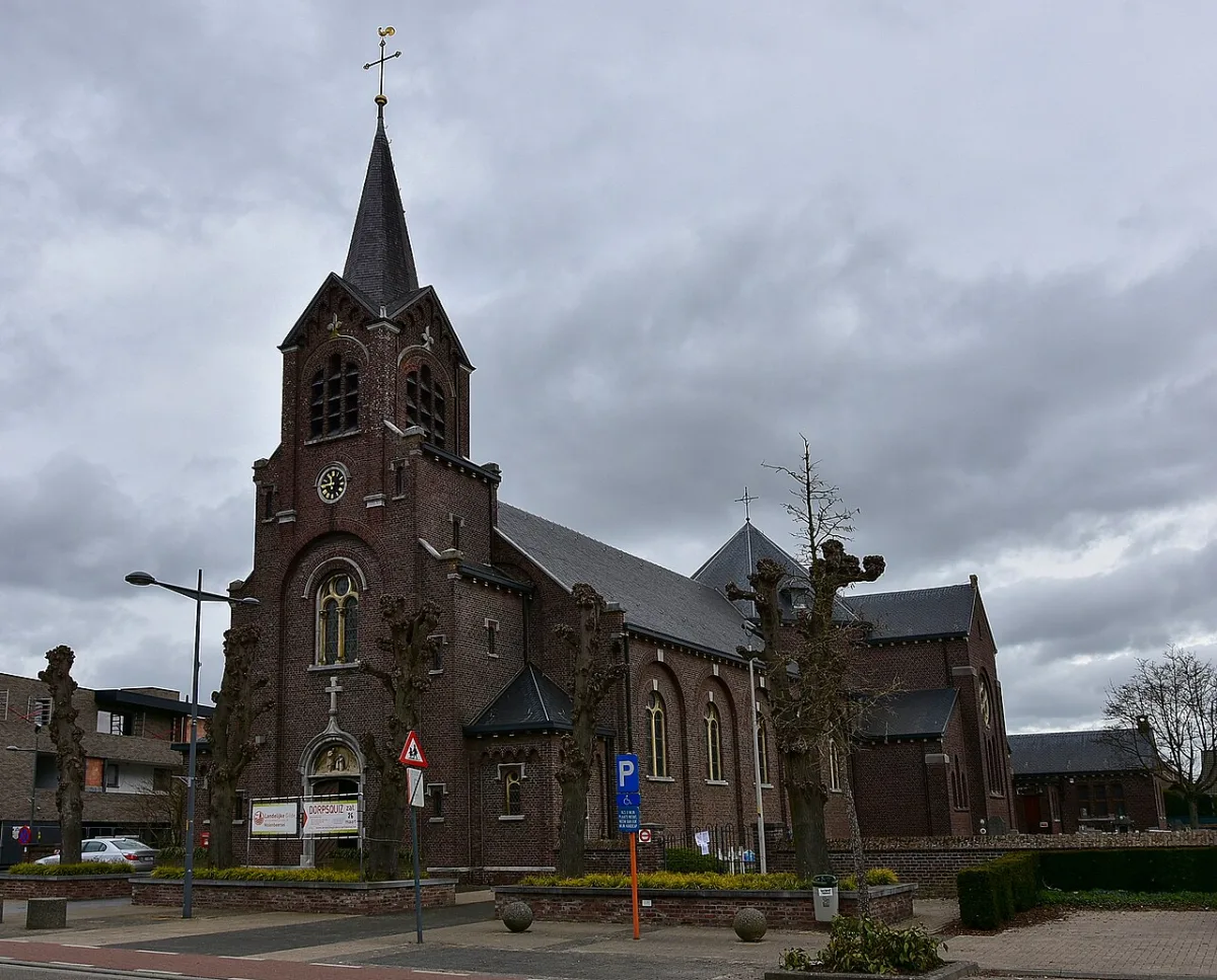 Sint-Leonarduskerk, Kinrooi