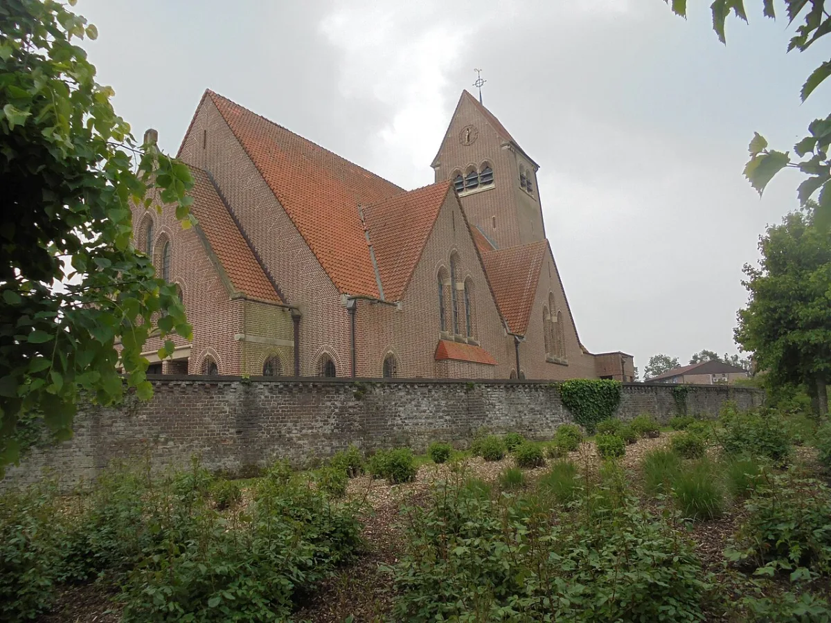 Heilige-Kruisverheffingskerk (Letterhoutem), Sint-Lievens-Houtem