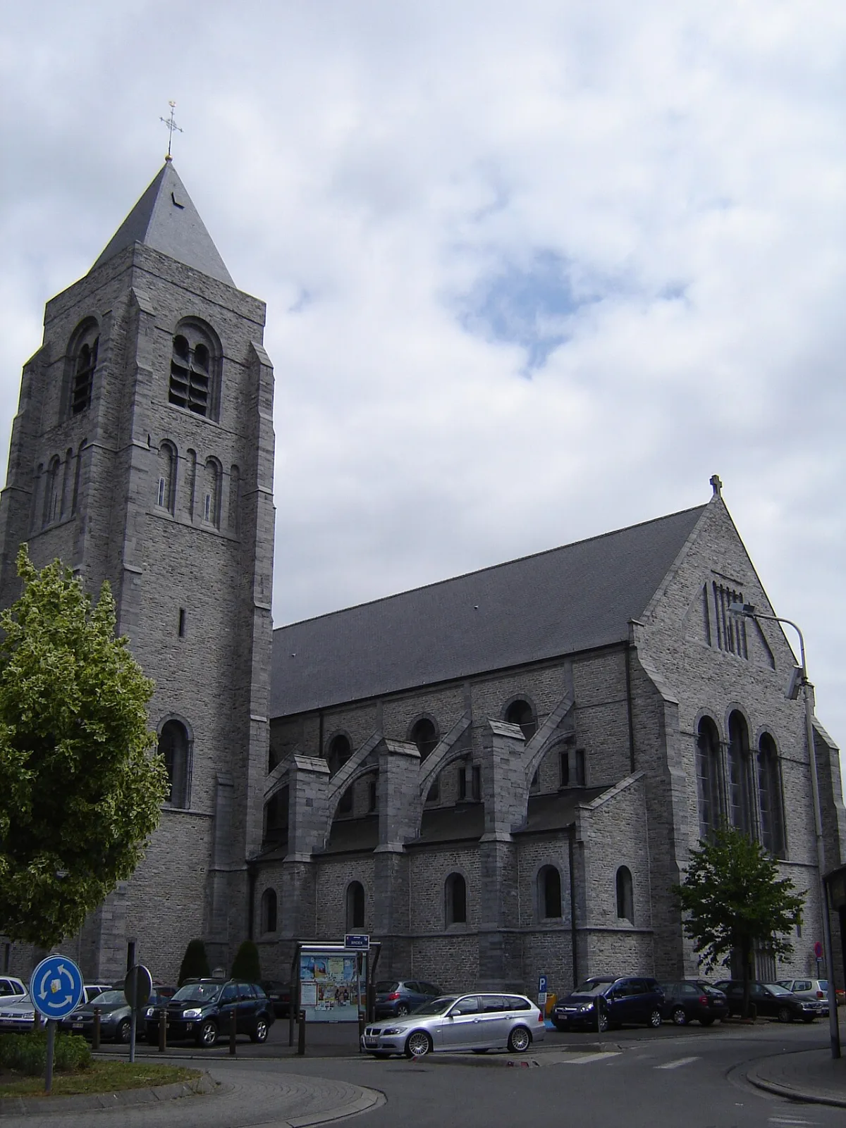 Heilige Familiekerk, Waregem