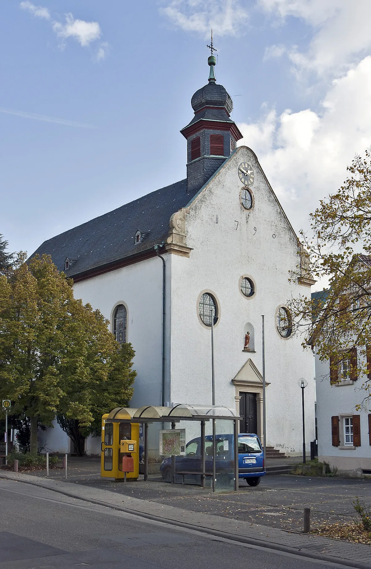 St. Michael, Lörzweiler