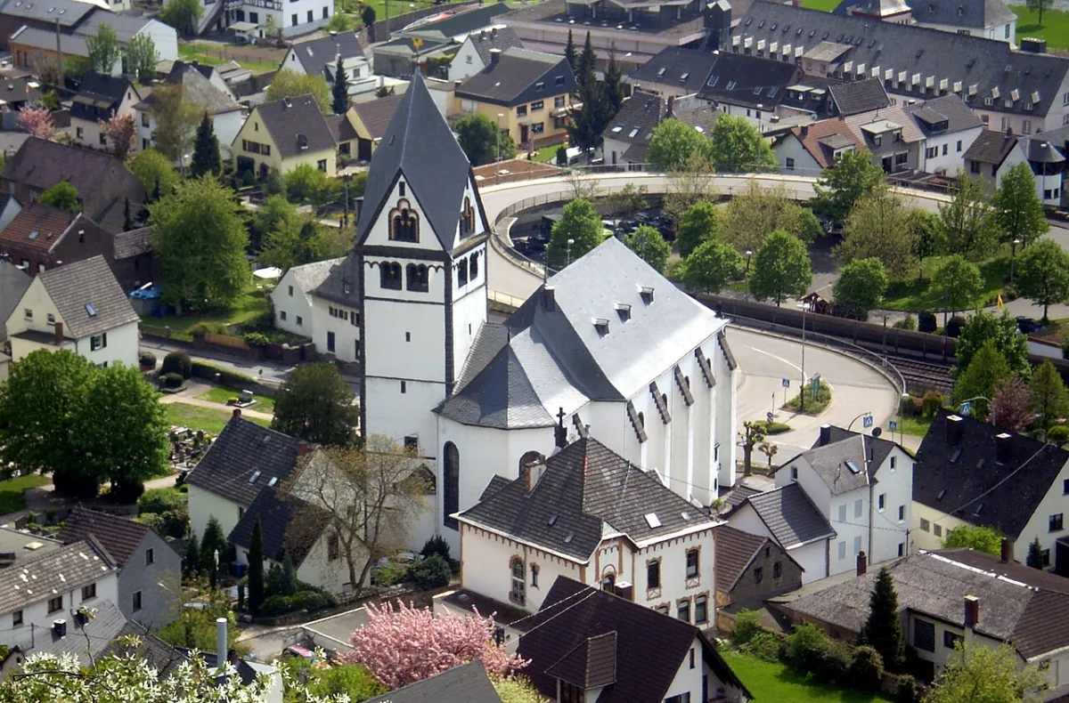 St. Laurentius, Leutesdorf