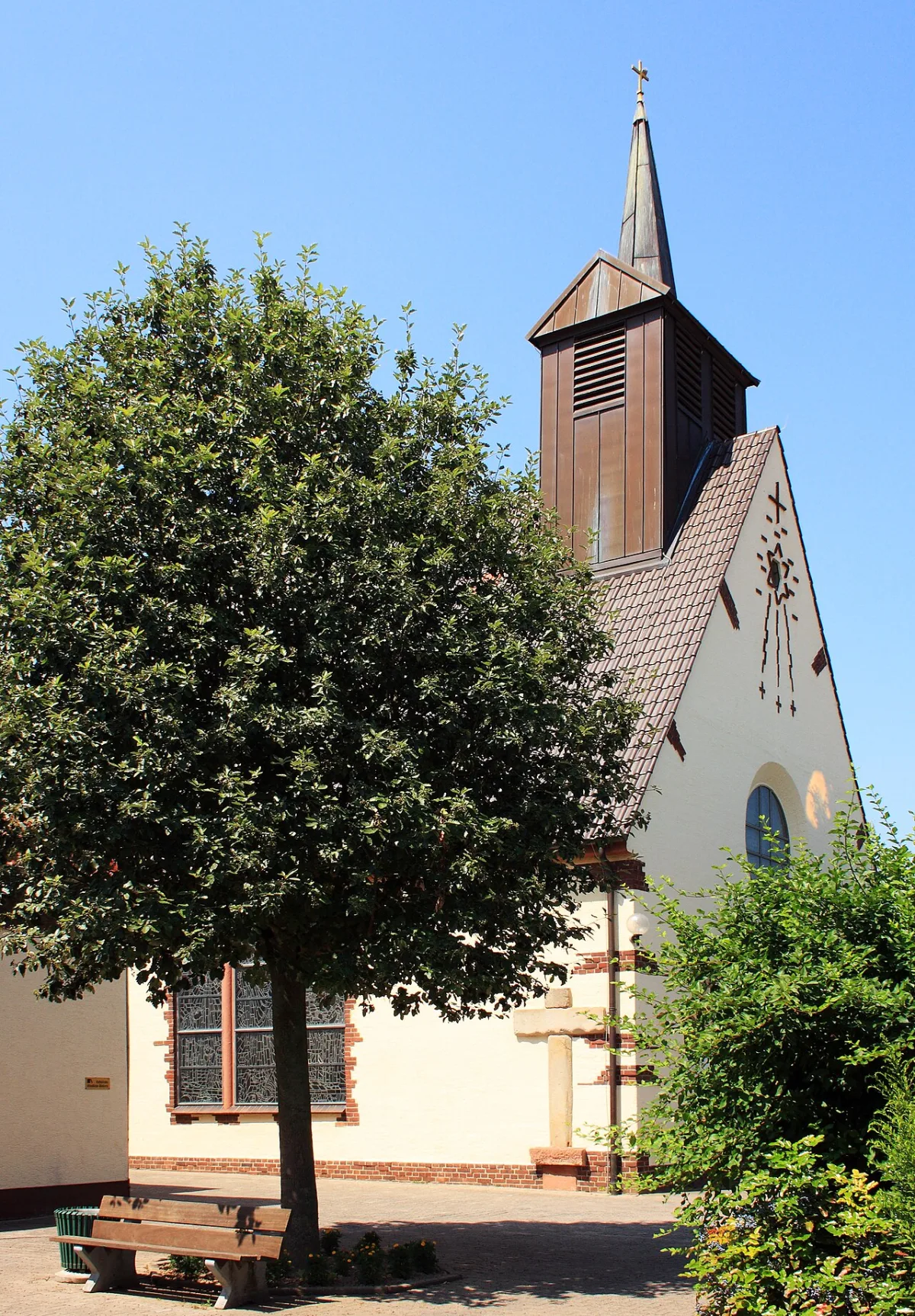 Dreikönig, Hahnheim
