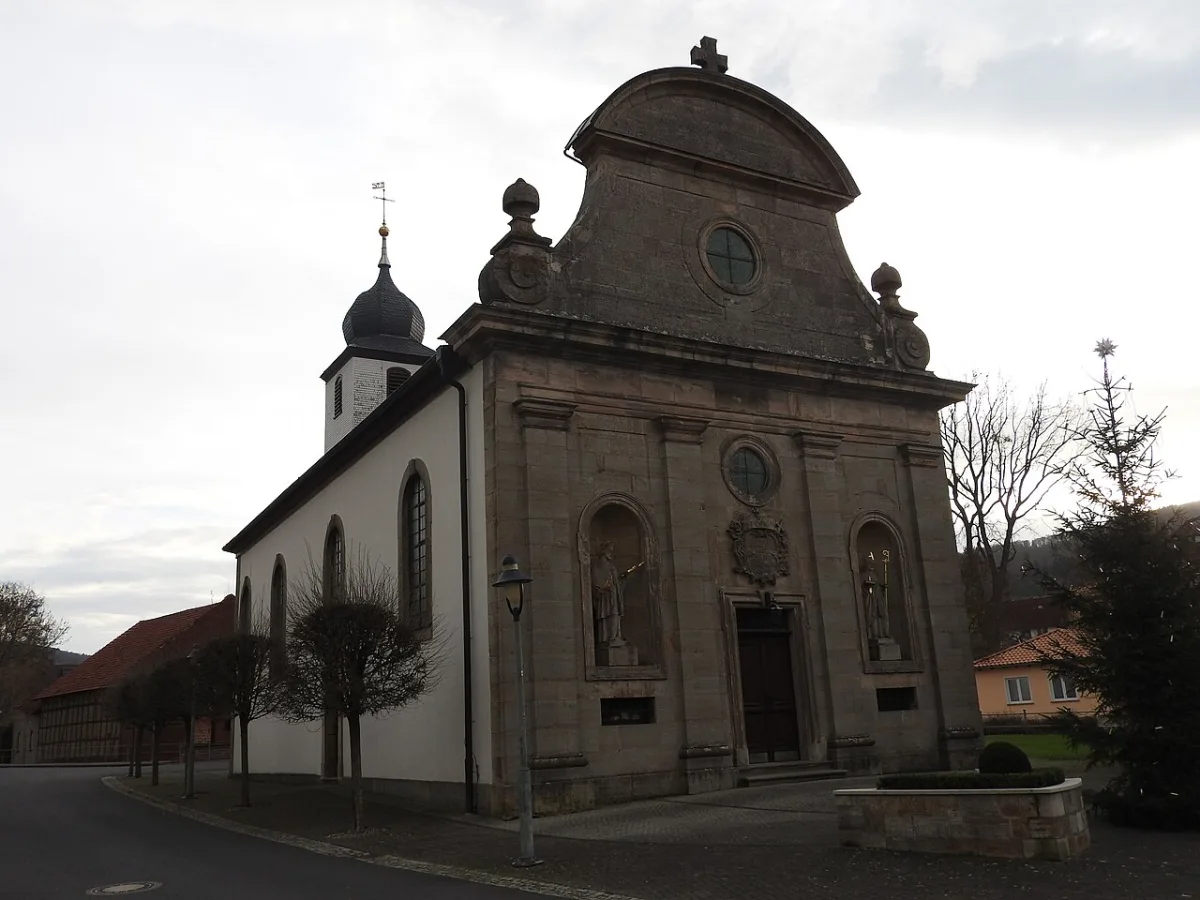 Heiligste Dreifaltigkeit, Schleid