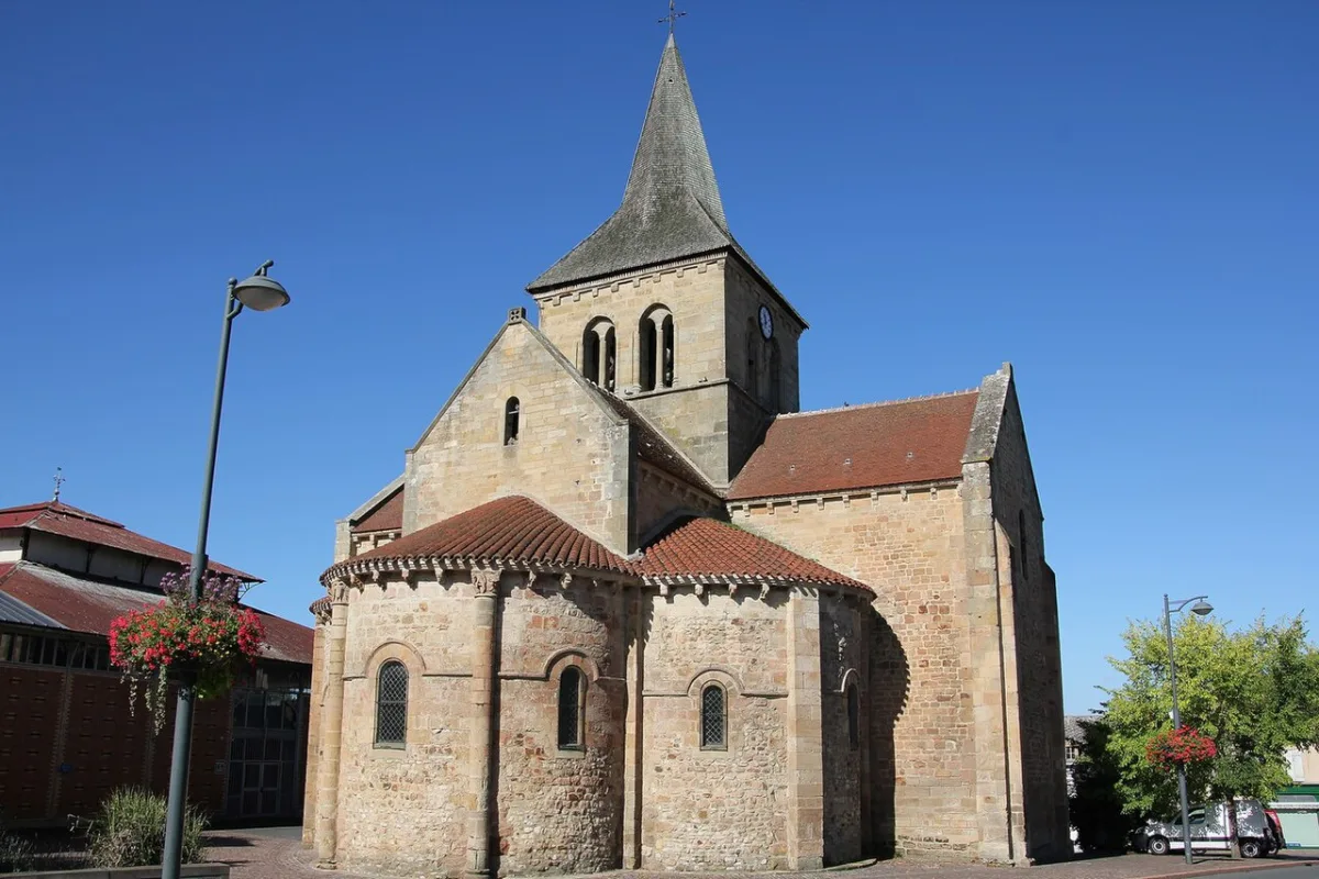 Saint Martin, Lurcy Levis