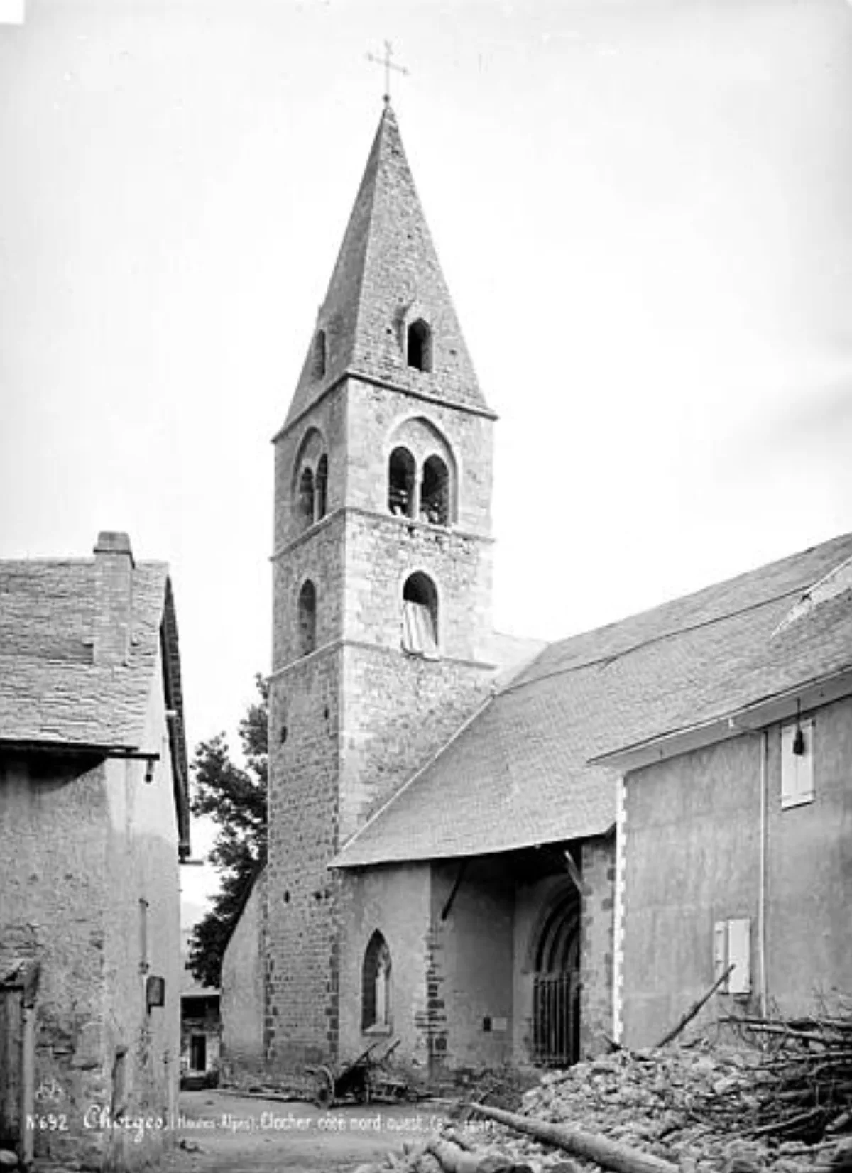 Église Saint-Victor-de-Chorges, Chorges