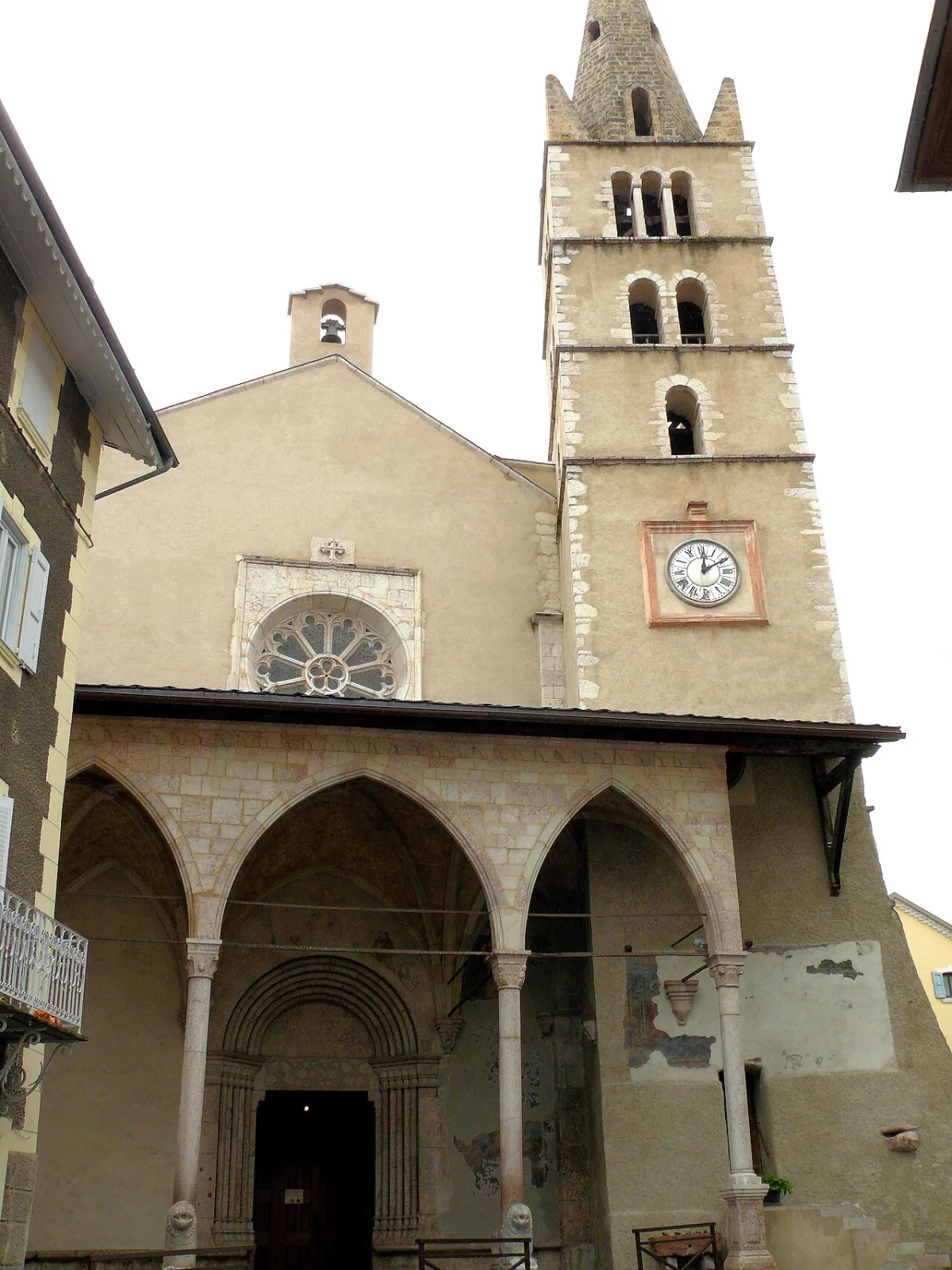 Église Guillestre Notre Dame d'Aquilon, Guillestre