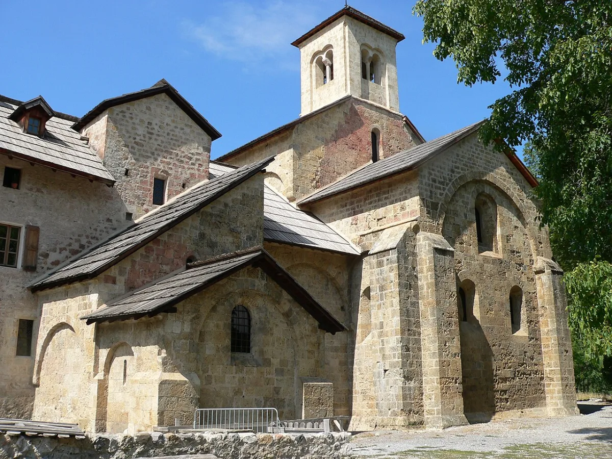 Abbaye de Boscodon, Crots