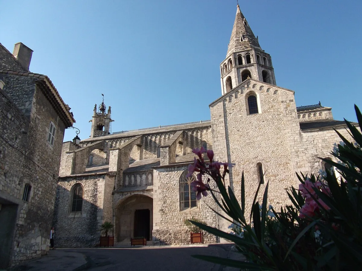 Église paroissiale St Andéol, Bourg Saint Andeol