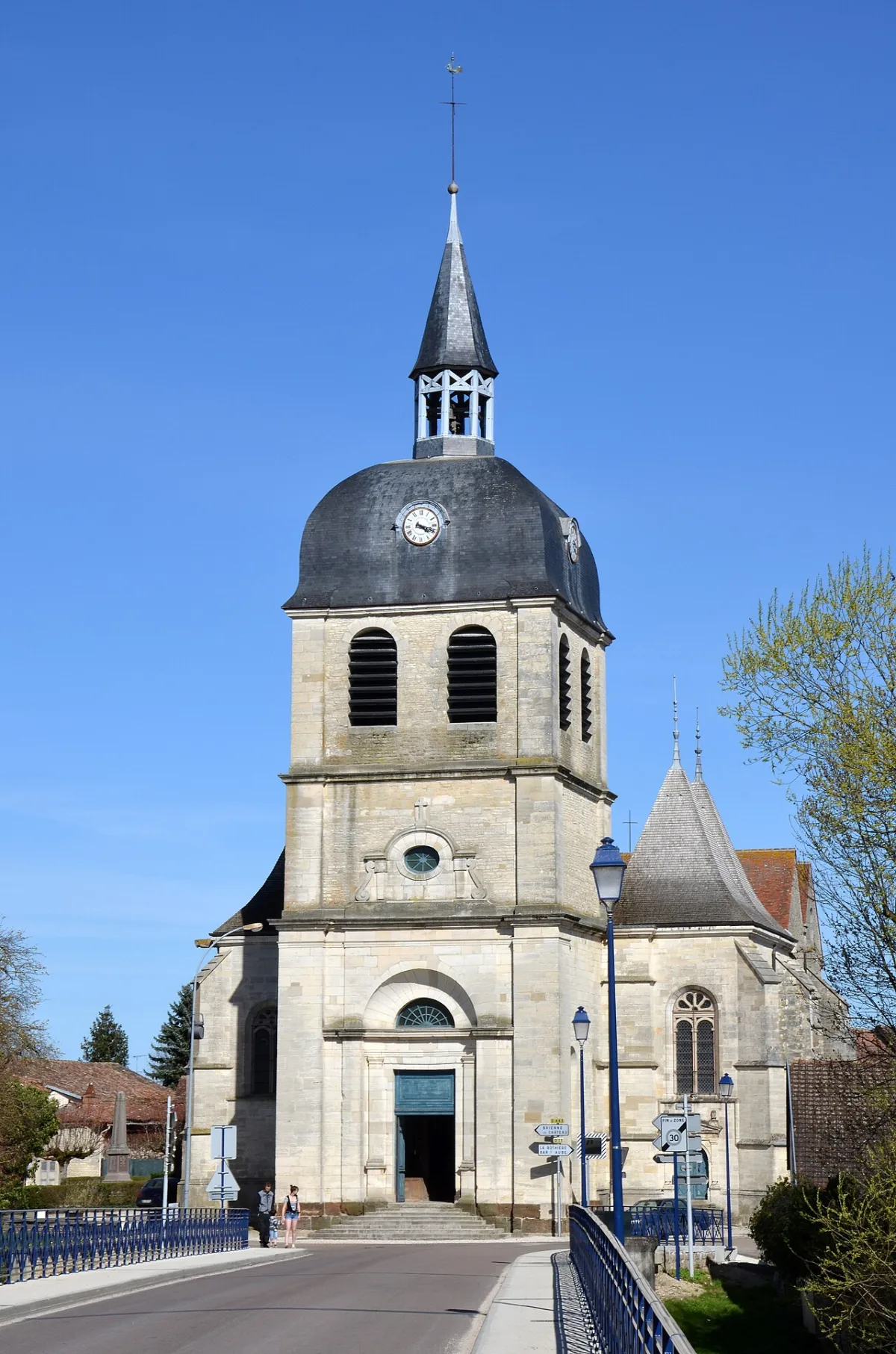 Saint Quentin, Dienville