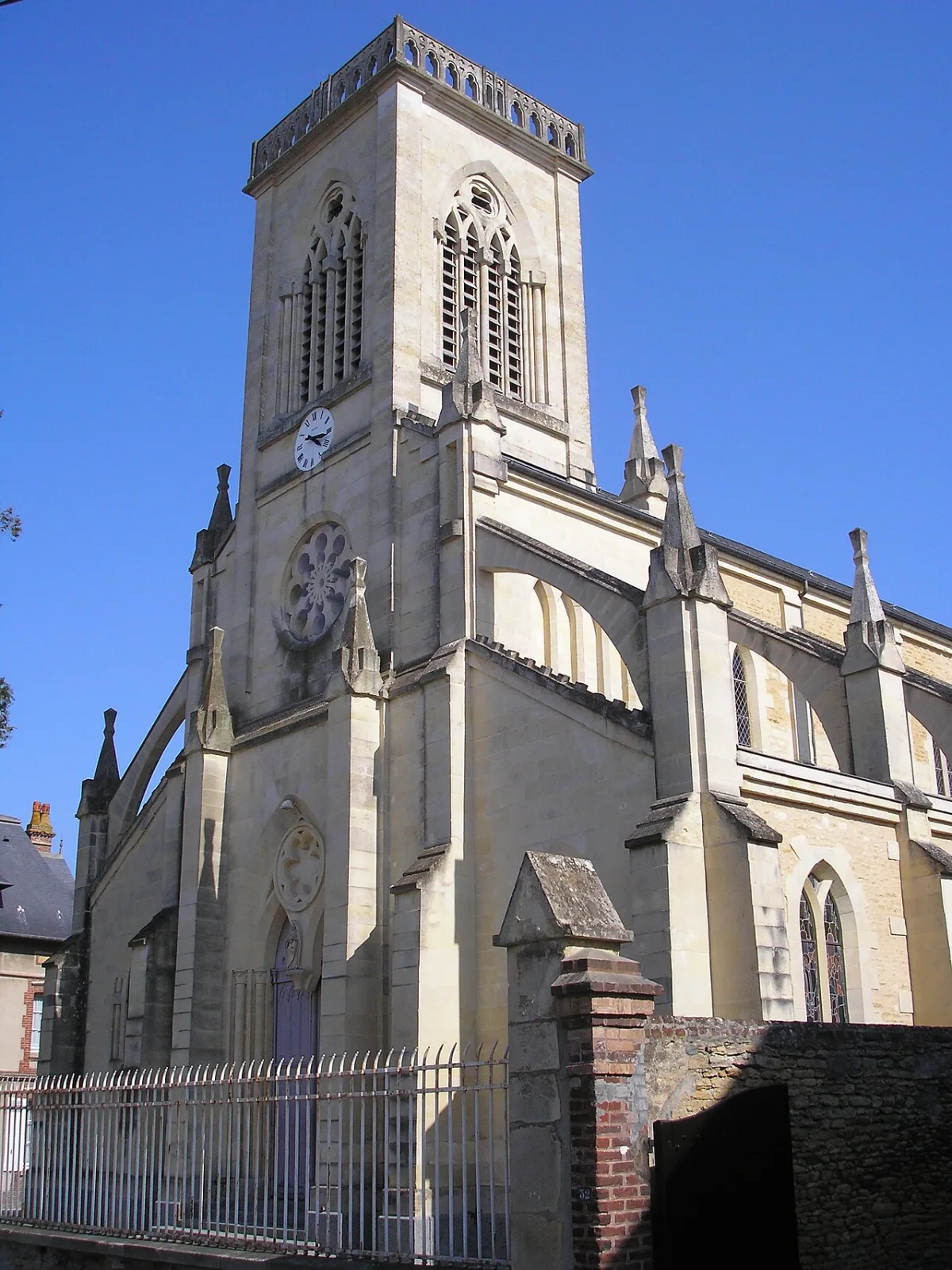 Assomption Notre Dame, Dozule