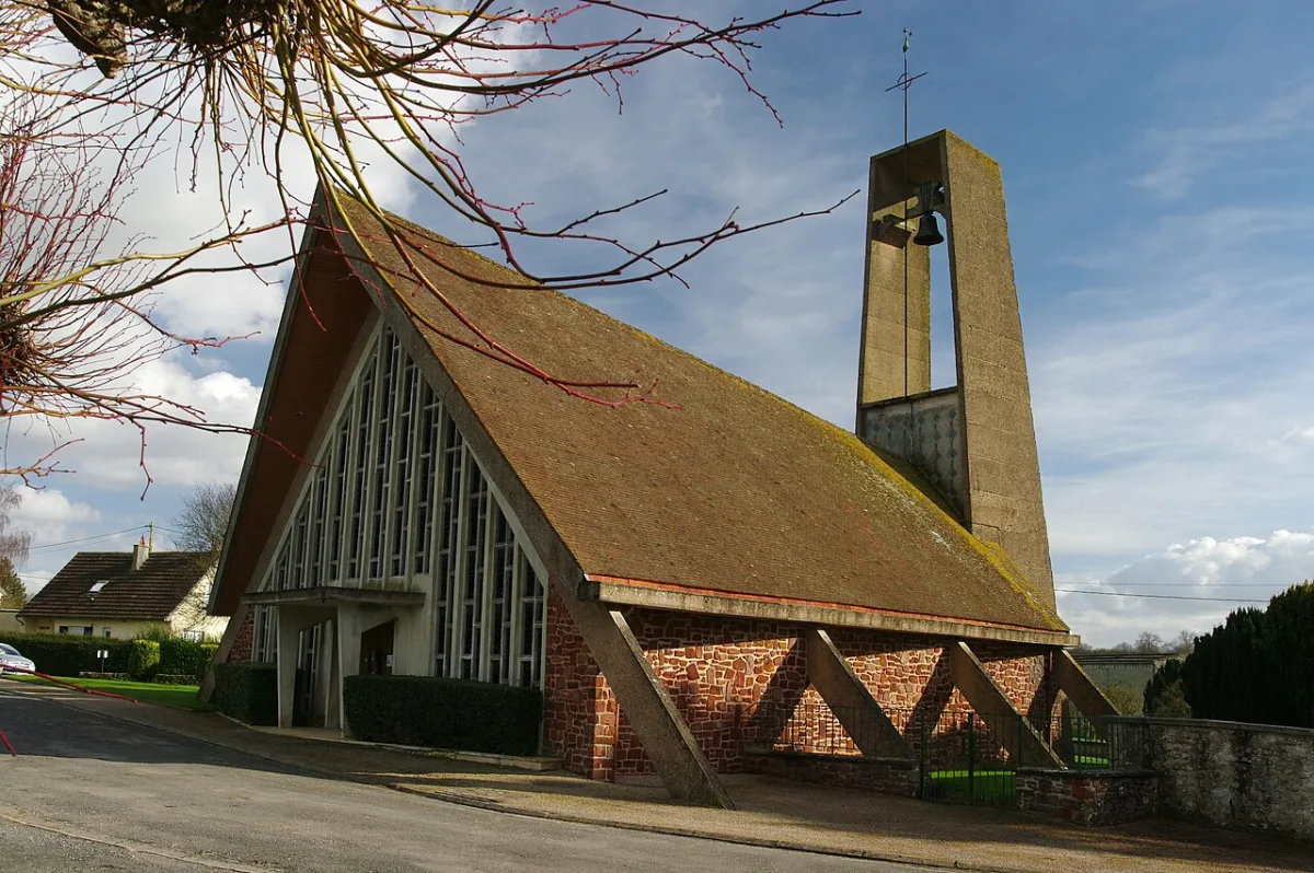Église Saint Pierre, Fontaine-Le-Pin