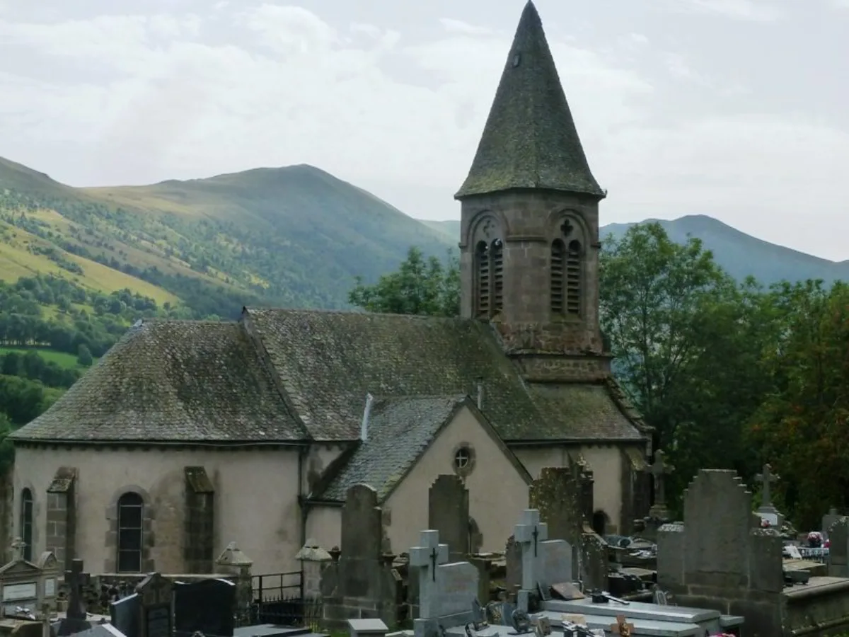 Église Lavigerie, Lavigerie