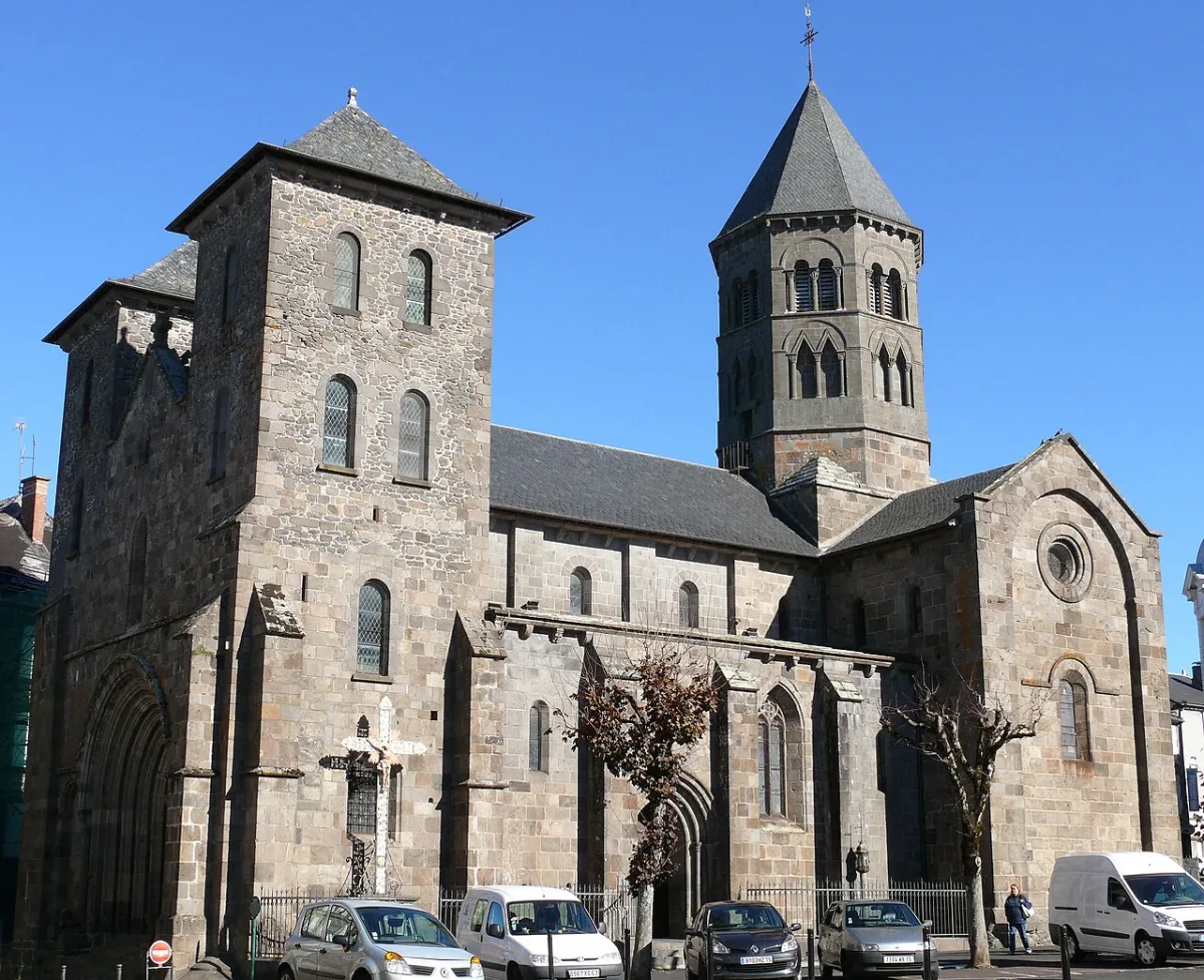 Basilique NOTRE- DAME des MIRACLES, Mauriac