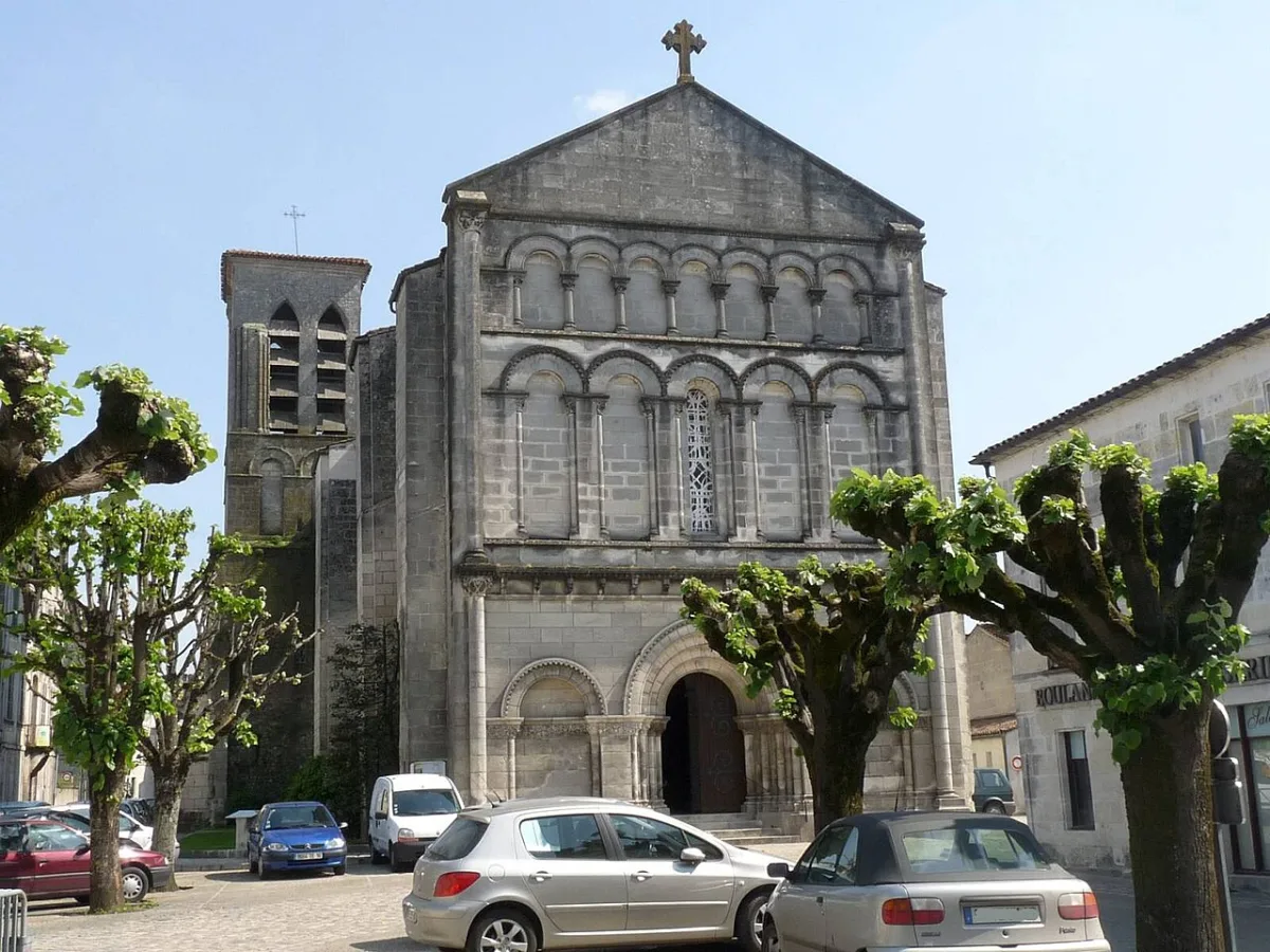 Jarnac : Saint Pierre, Jarnac