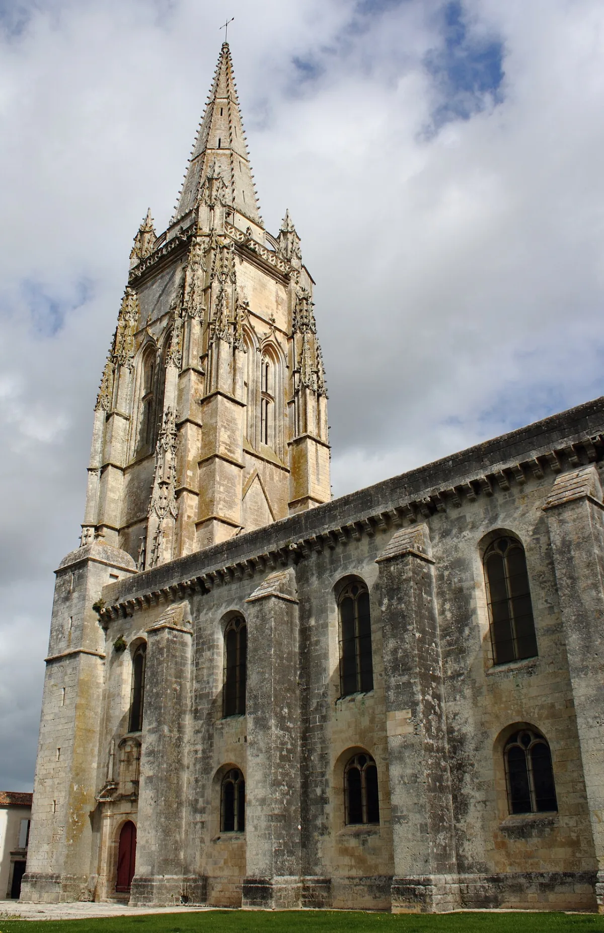 Saint Pierre, Marennes