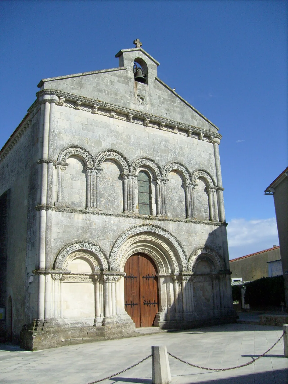 Eglise de Médis, Medis
