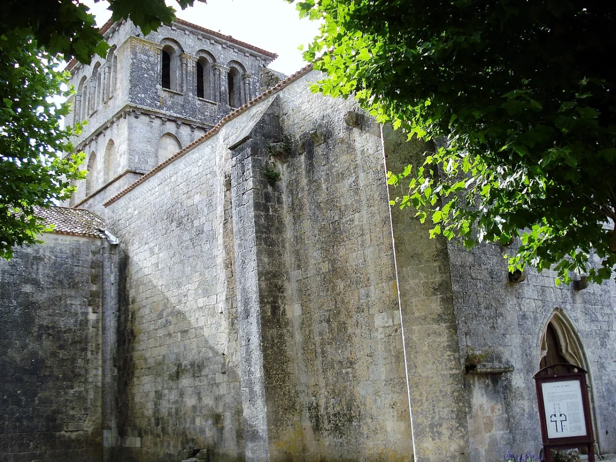 Saint Pierre, Nere