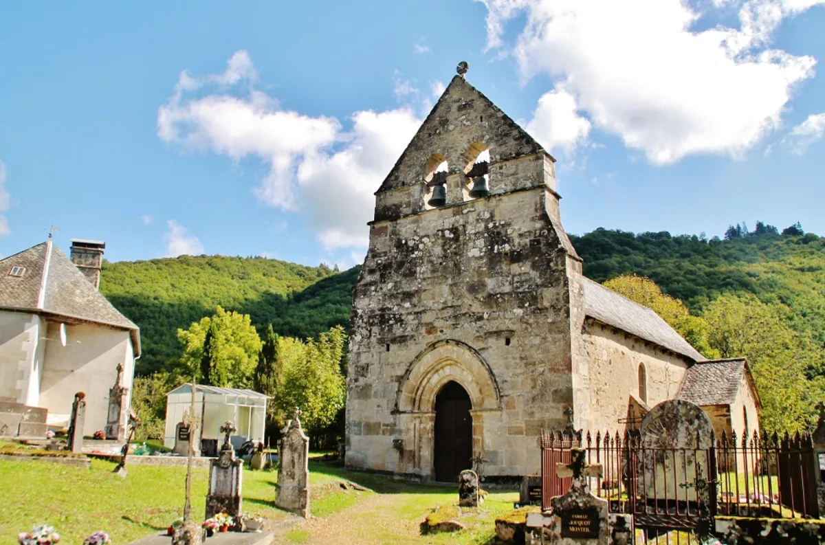 Église Saint-Martin (LAVAL-SUR-LUZÈGE), Laval-Sur-Luzège