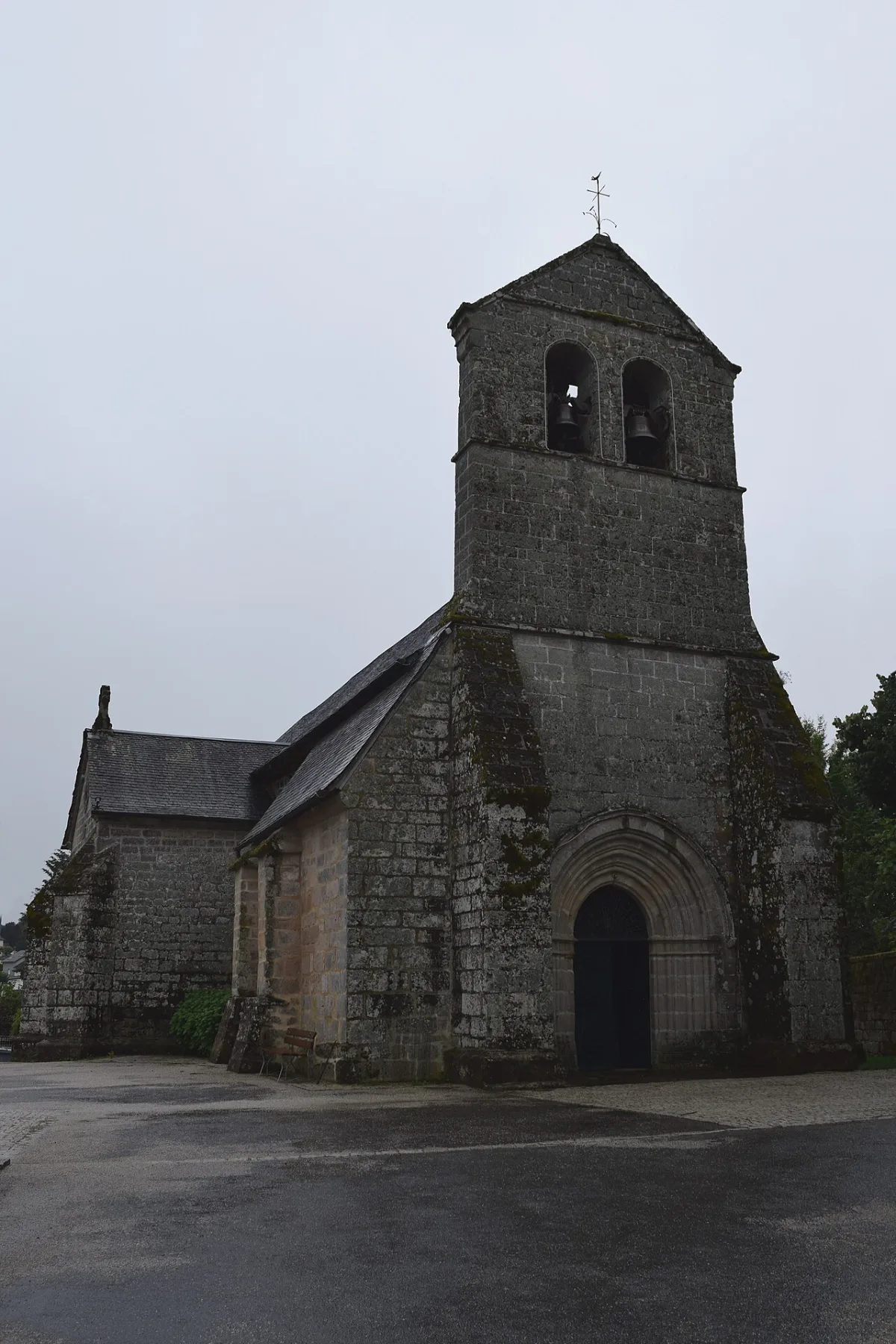 Église Saint-PIERRE AUX LIENS  (SARRAN), Sarran
