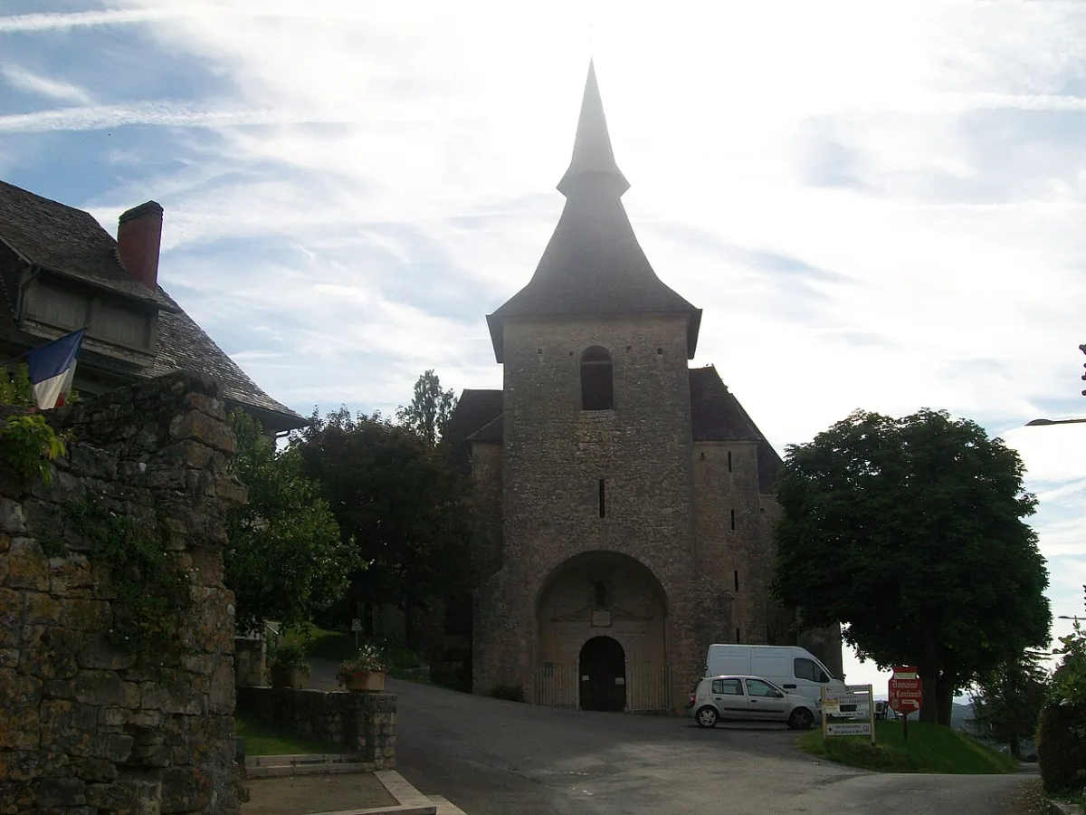 Collégiale Saint-Pantaléon (Turenne), Turenne