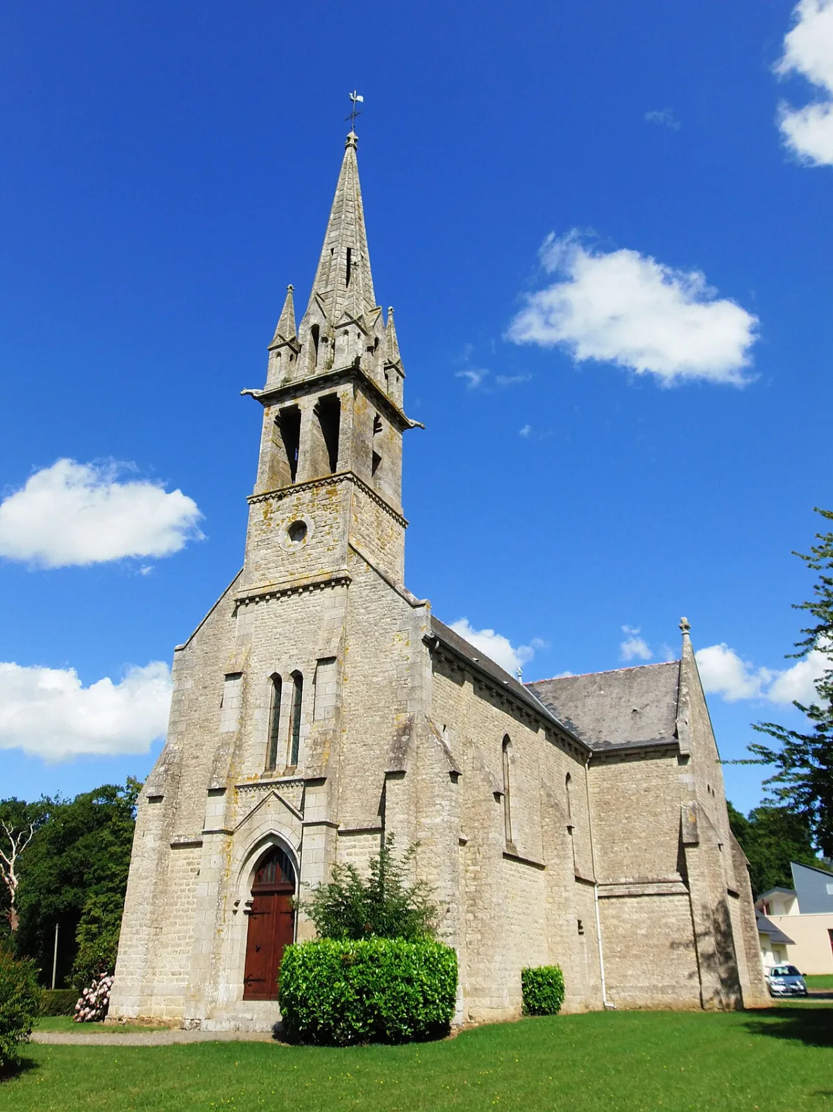 La Sainte Vierge, La Chapelle Blanche