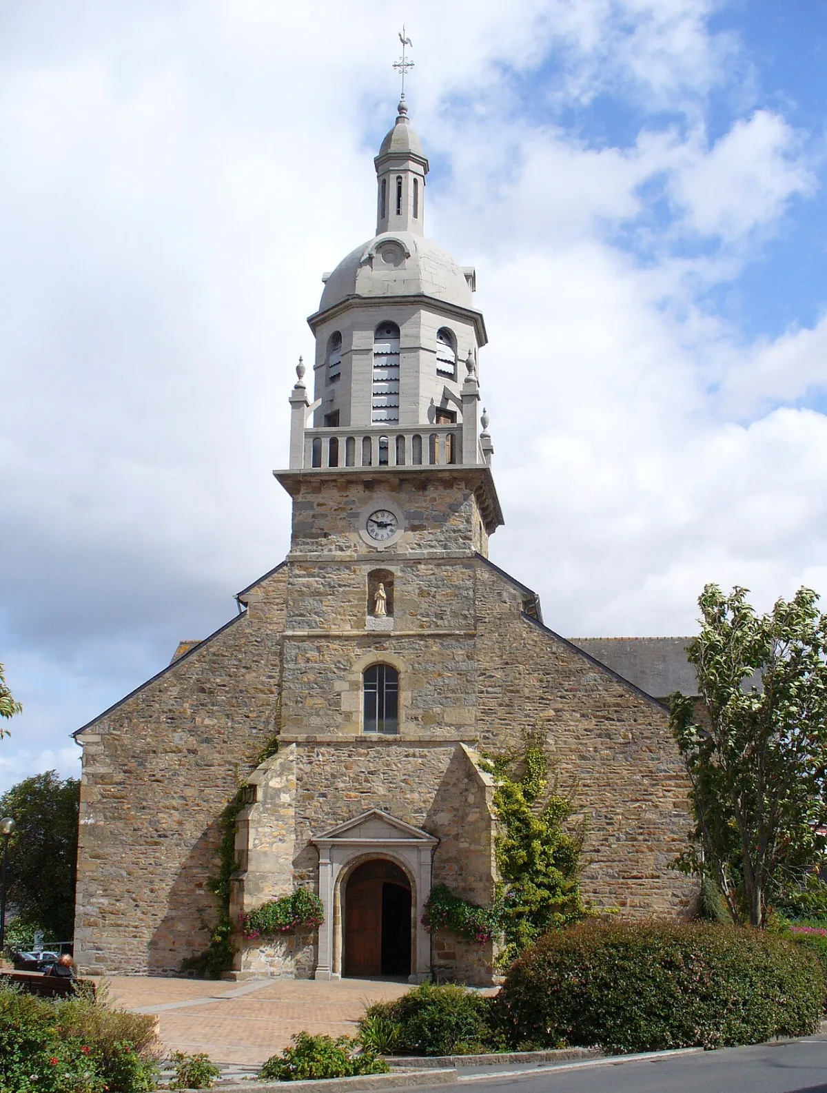 Saint Pierre et Saint Paul, Langueux