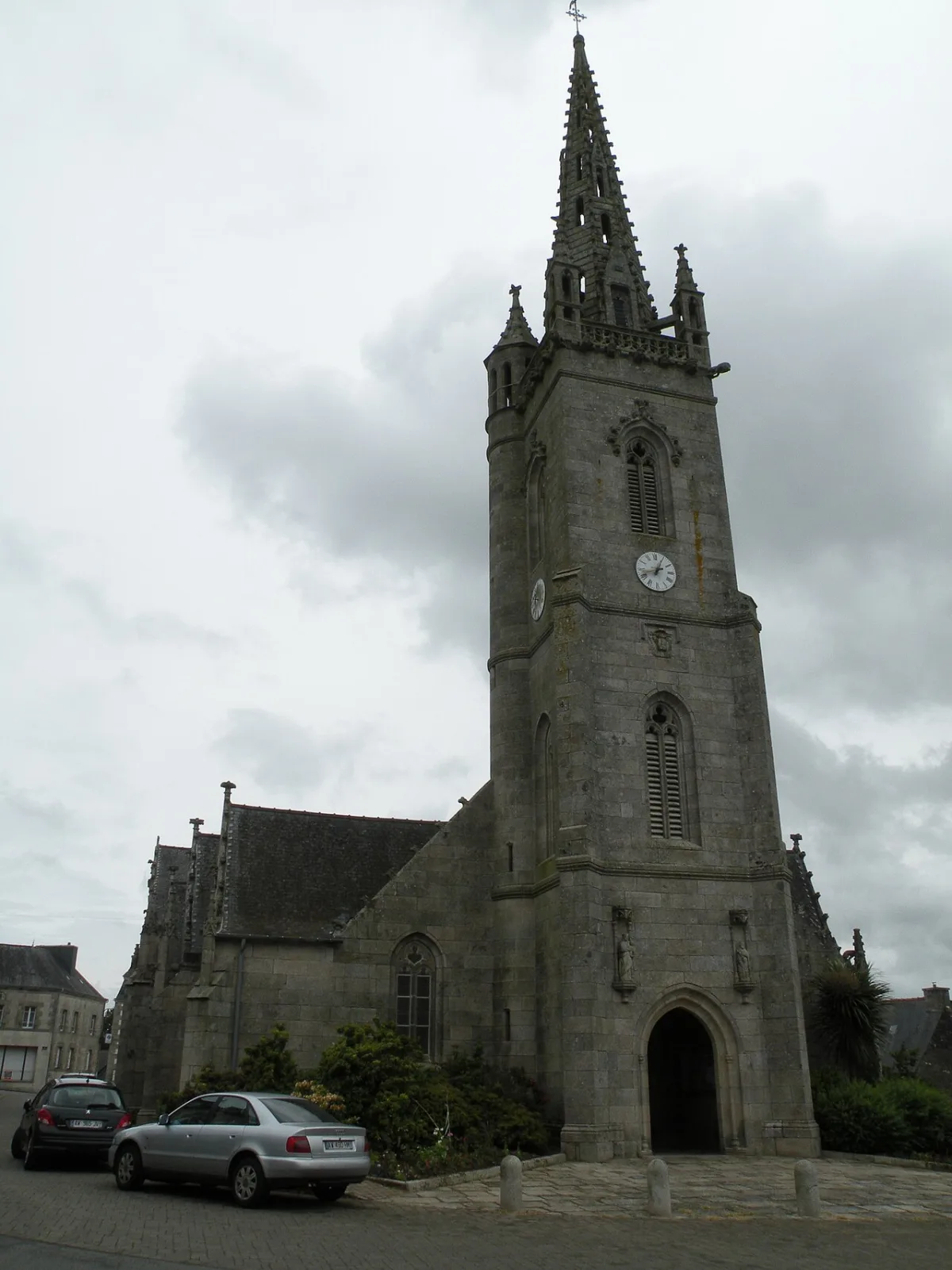 Saint Pierre, Mur De Bretagne