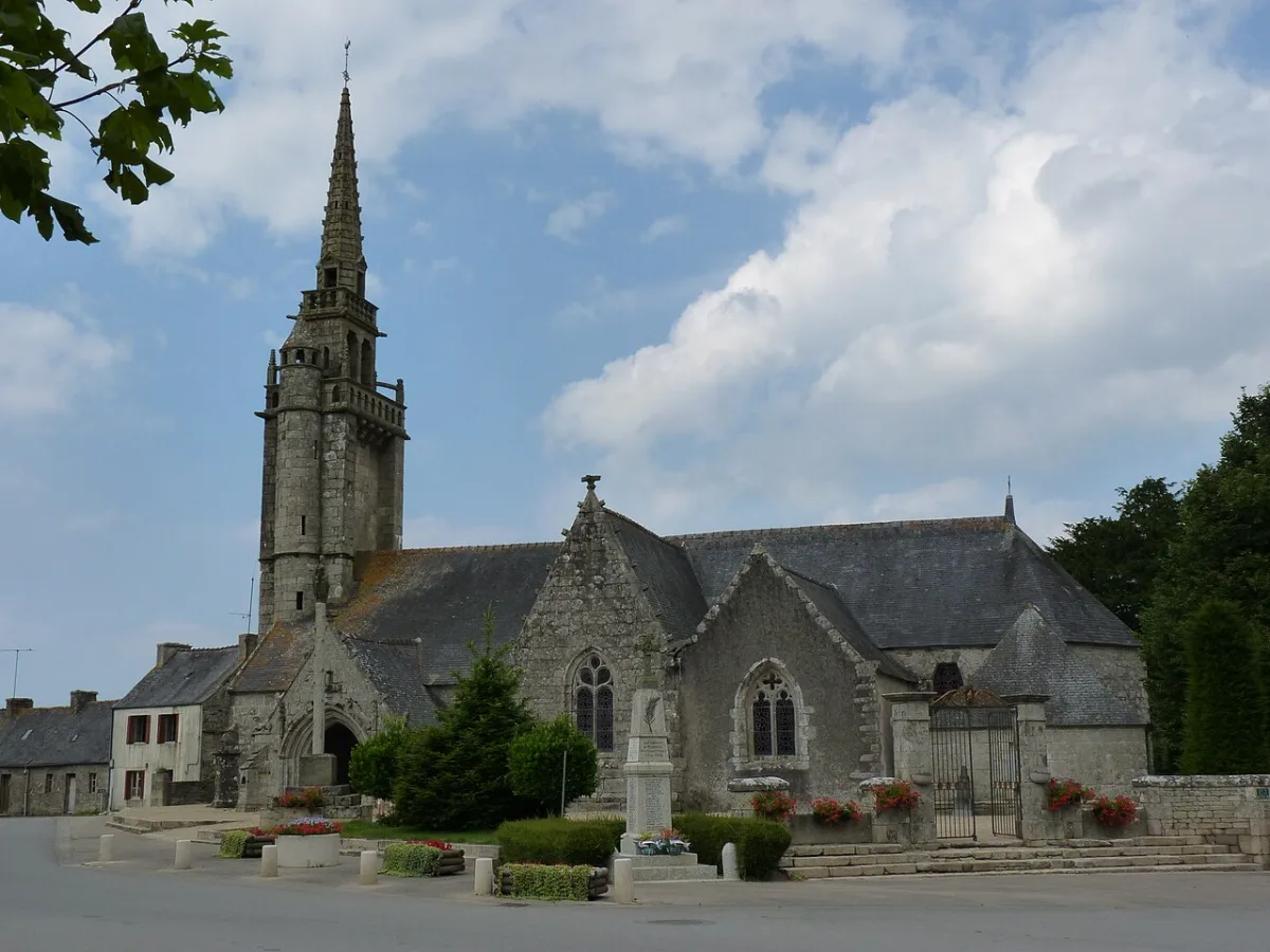 Saint Pierre, Plougras