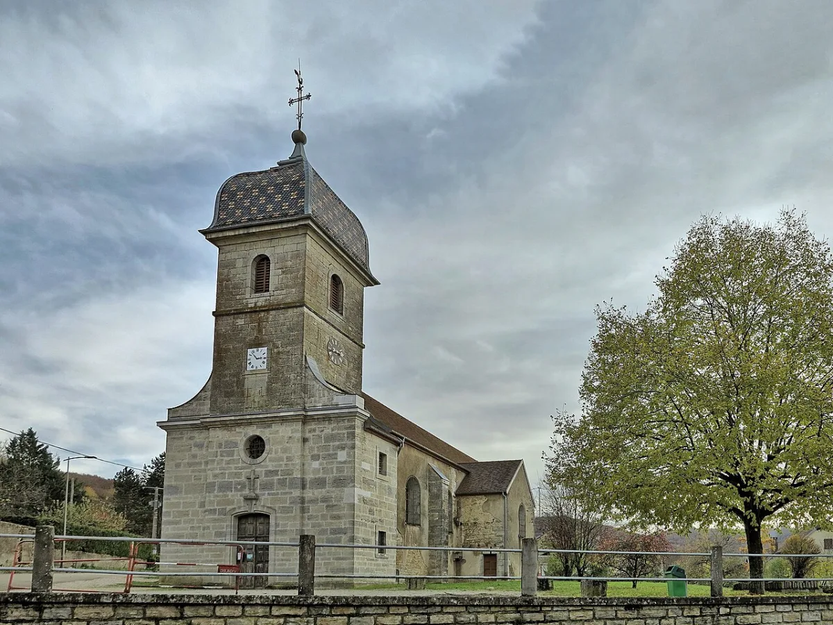 Église Saints Pierre et Paul, La Tour De Scay