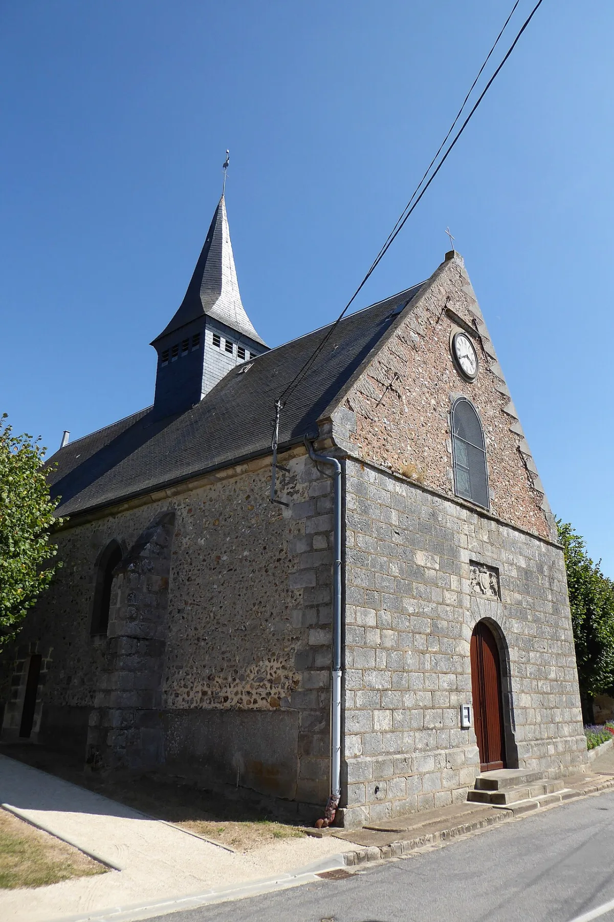 Saint Jean Baptiste (Chartainvilliers), Chartainvilliers