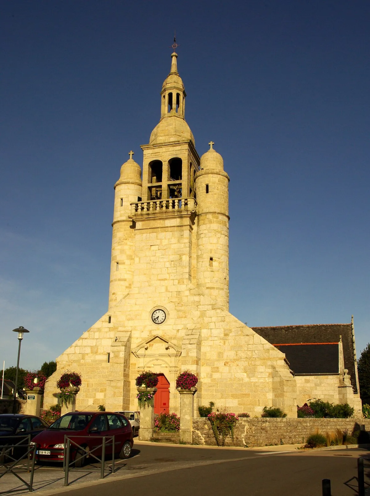 Église Saint Tugdual Combrit, Combrit