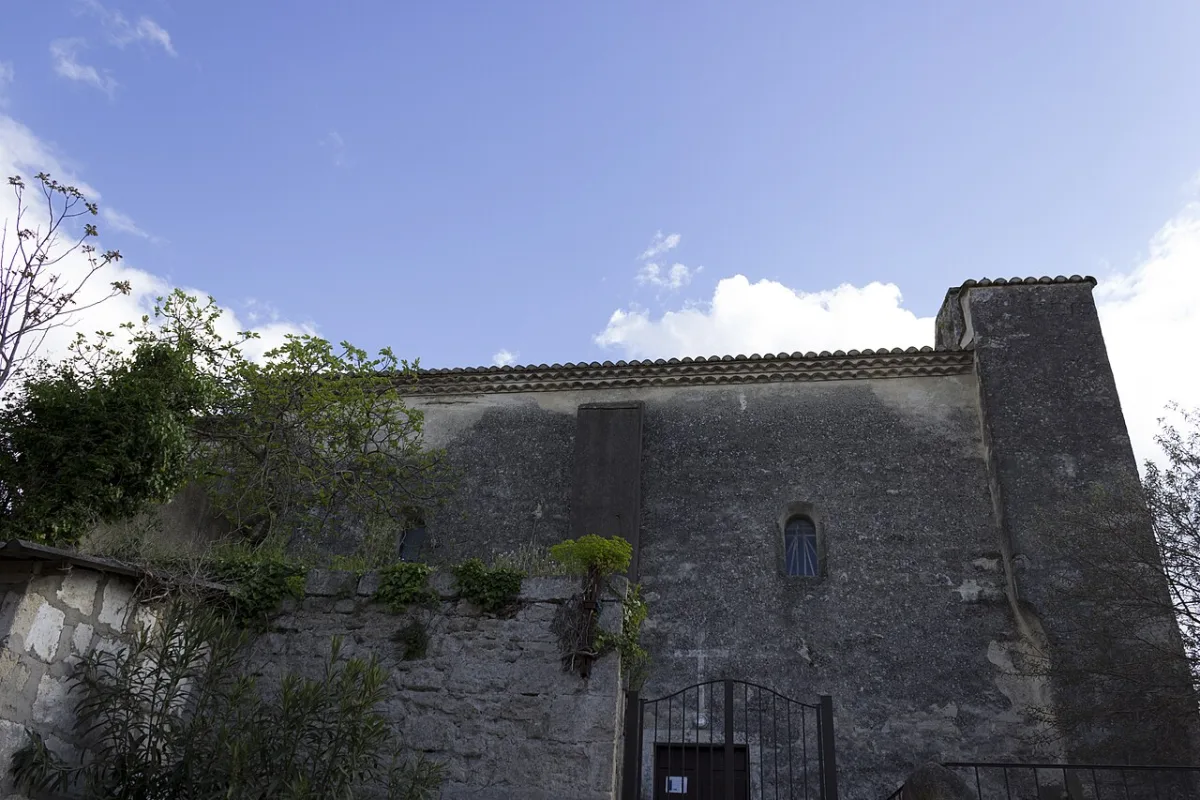 Junas (Saint Benoit), Junas