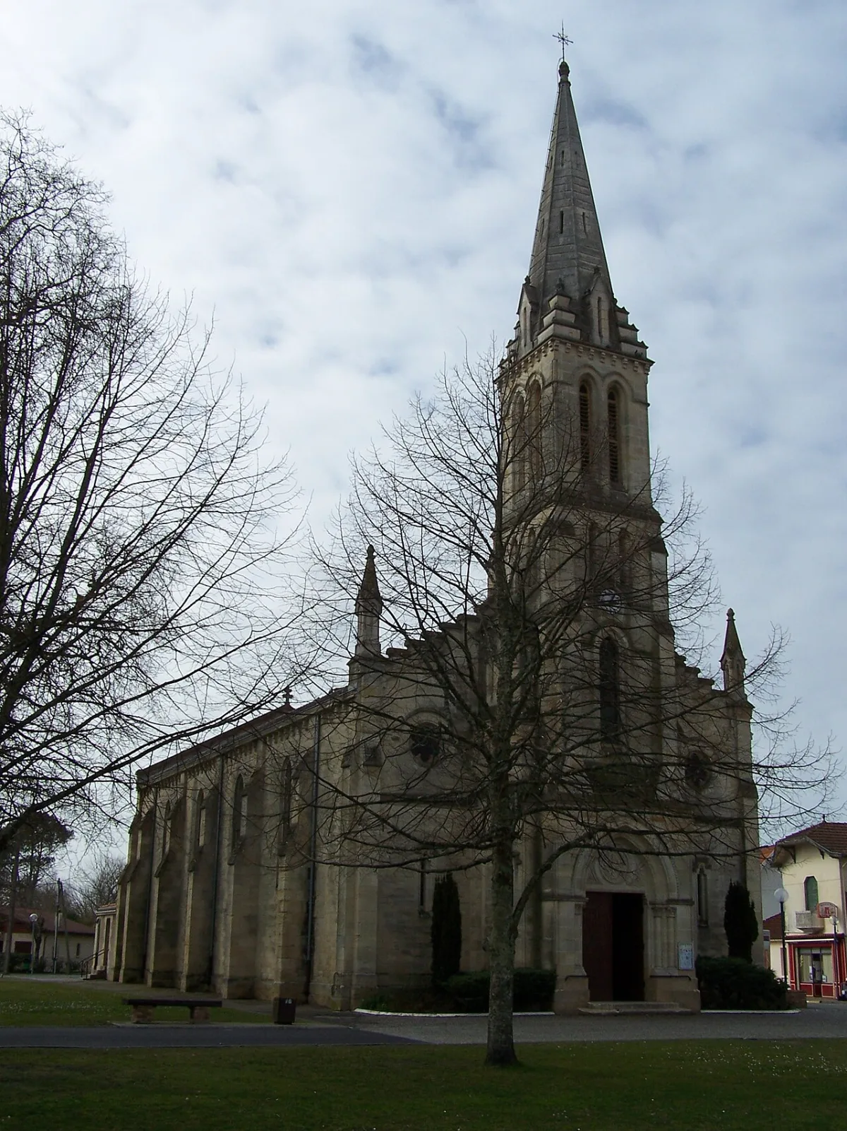 Église Saint Seurin du Porge, Le Porge