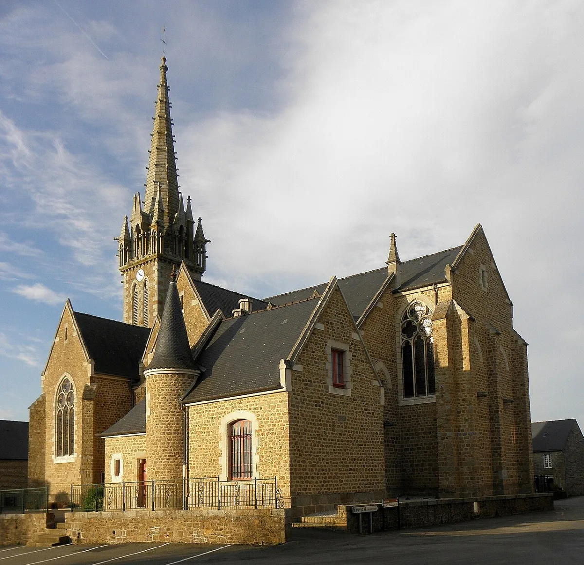Église Saint Martin de Tours, La Bazouge Du Desert