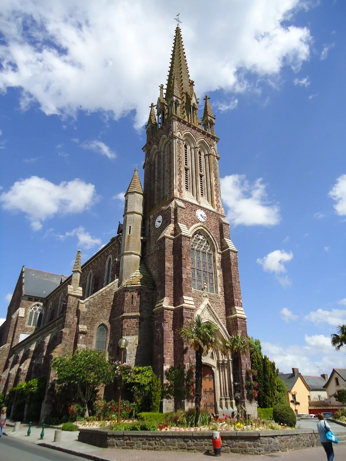 Église Saint Pierre, Bedee