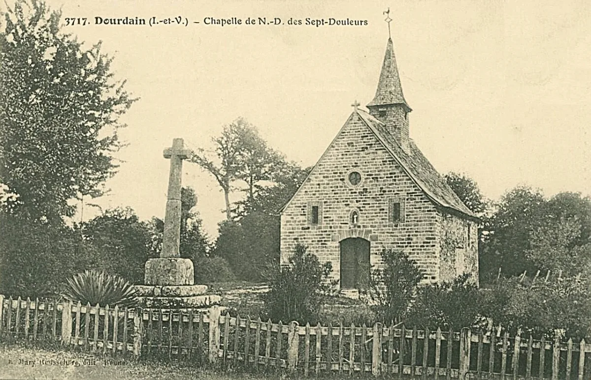 Chapelle de la Giolais, Dourdain