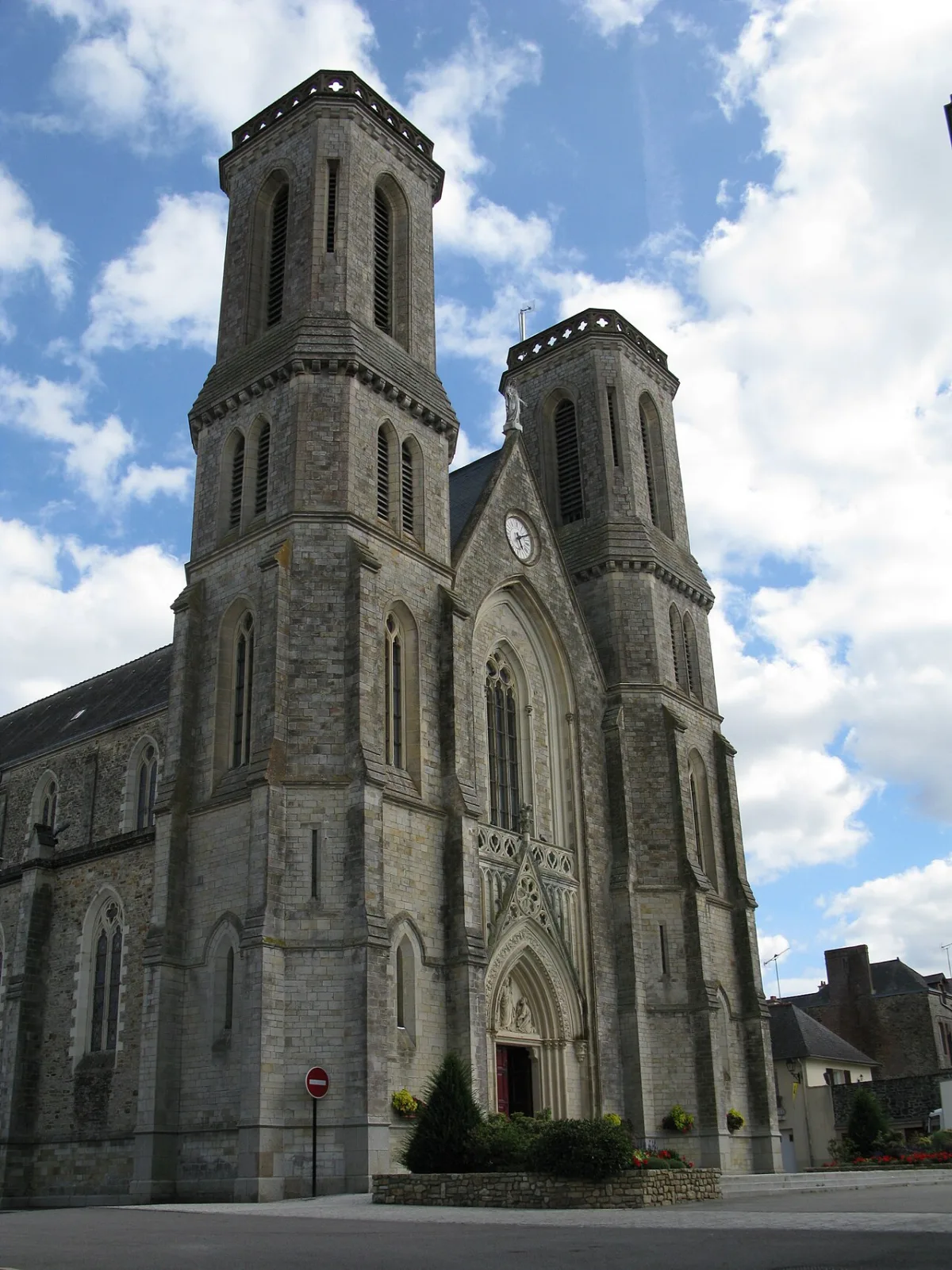 Église Saint-Pierre, Martigne Ferchaud