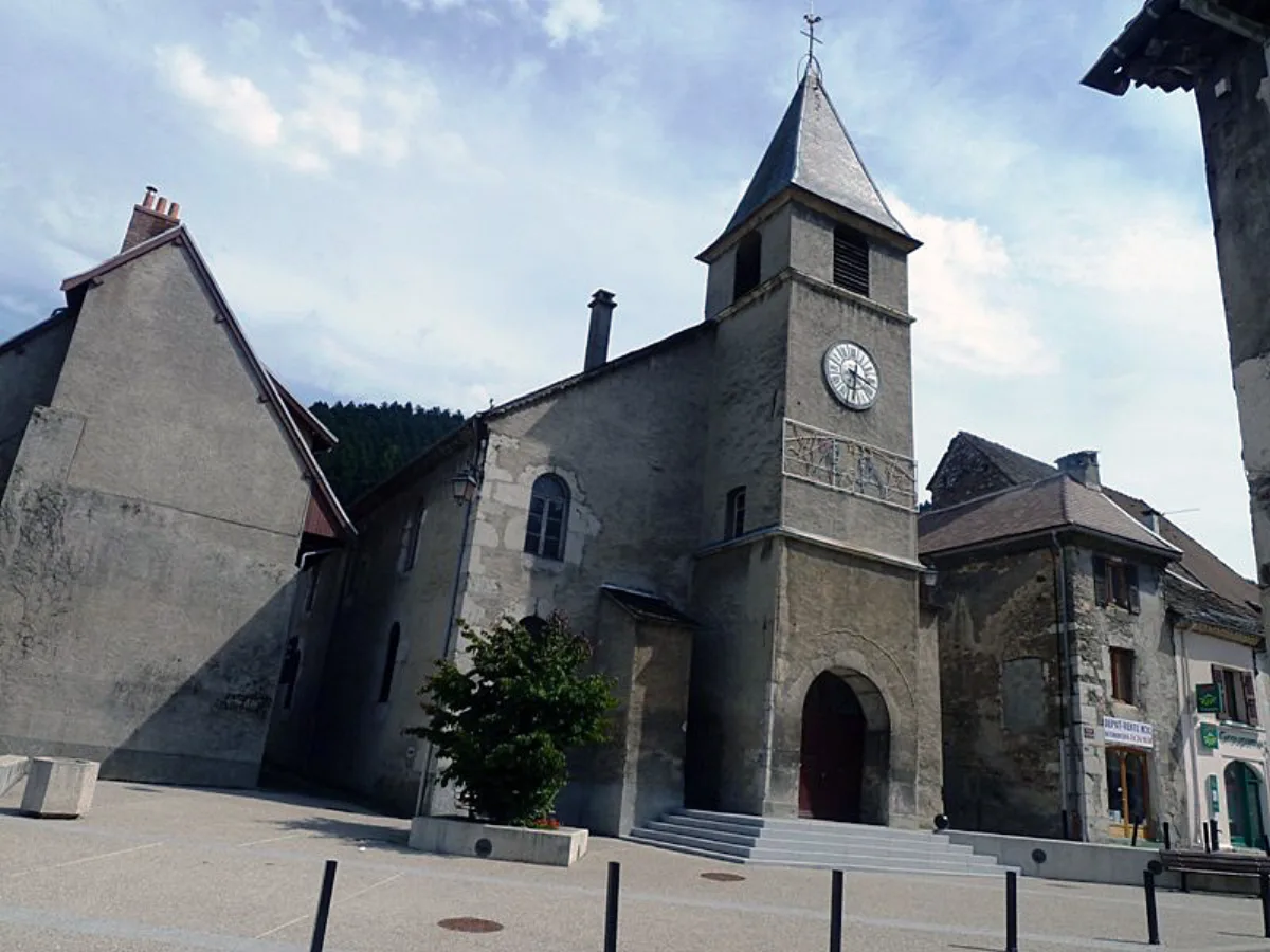 Église MONESTIER-DE-CLERMONT (Saint-Pierre), Monestier-De-Clermont