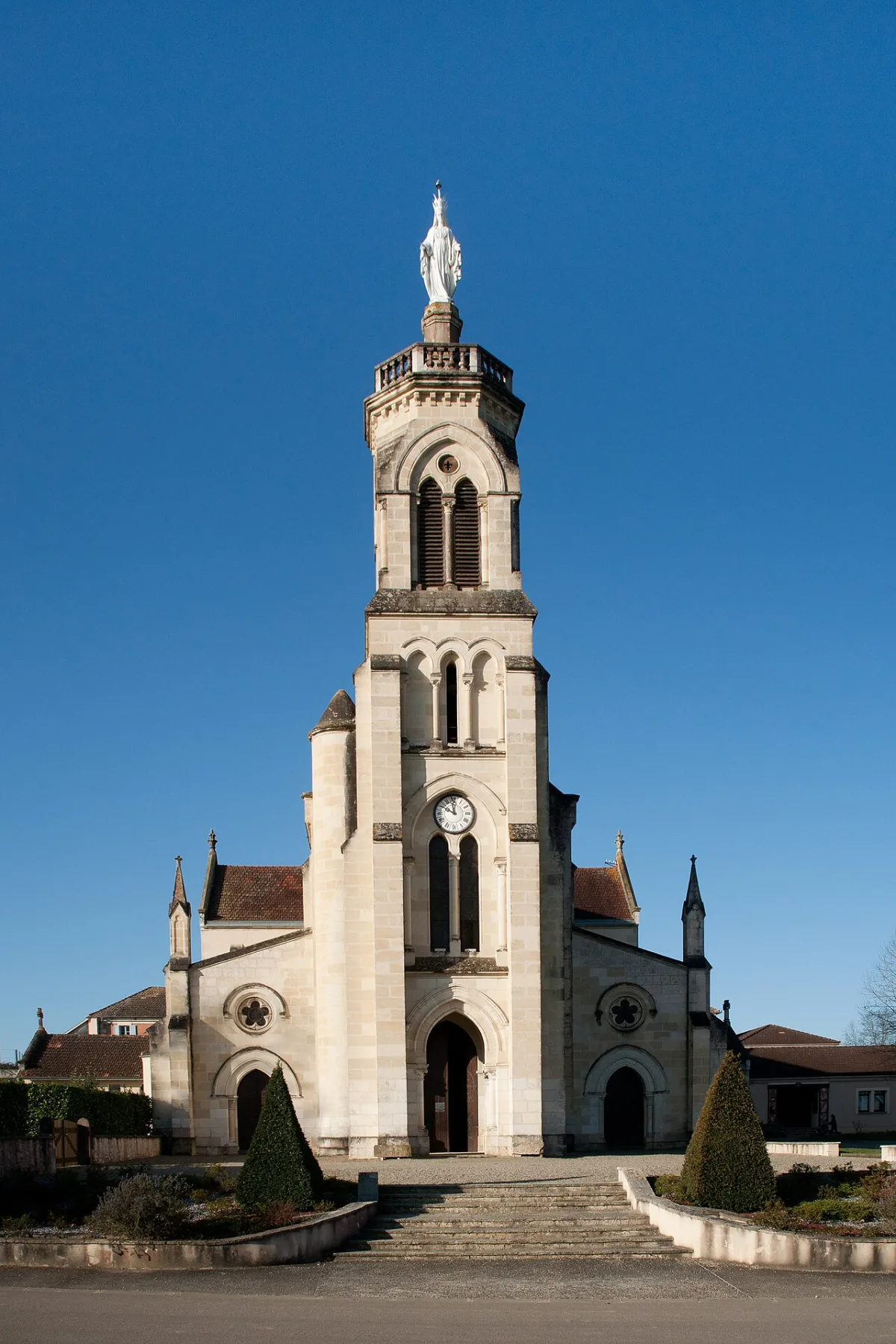 Abbaye Notre Dame (bénédictins), Maylis