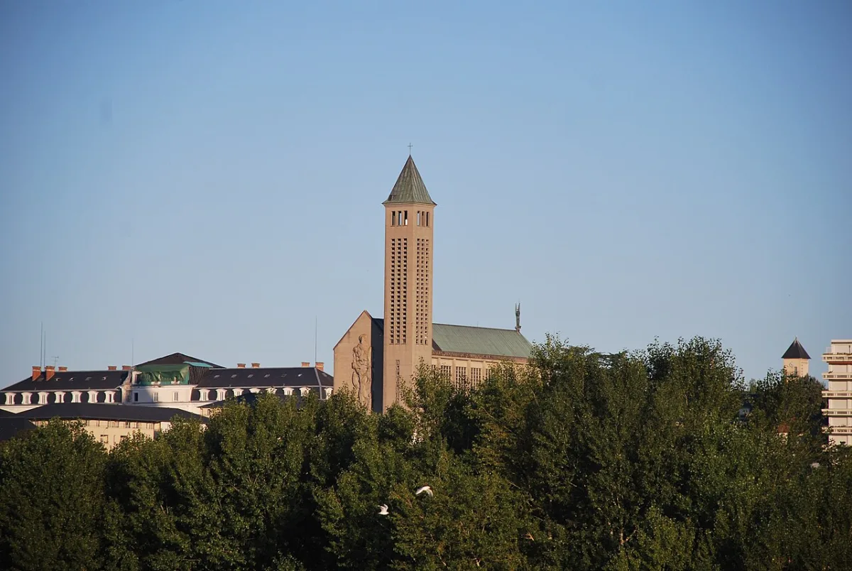 Sanctuaire Notre-Dame de la Trinité (Basilique Notre-Dame de la Trinité), Blois