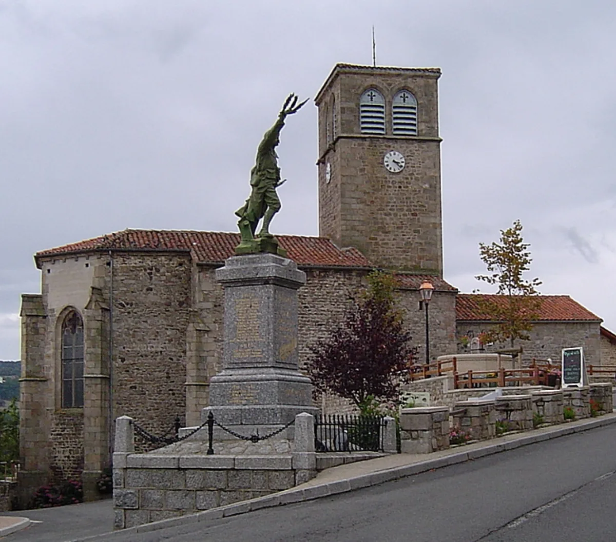 Saint-Georges-en-Couzan, Saint Georges En Couzan