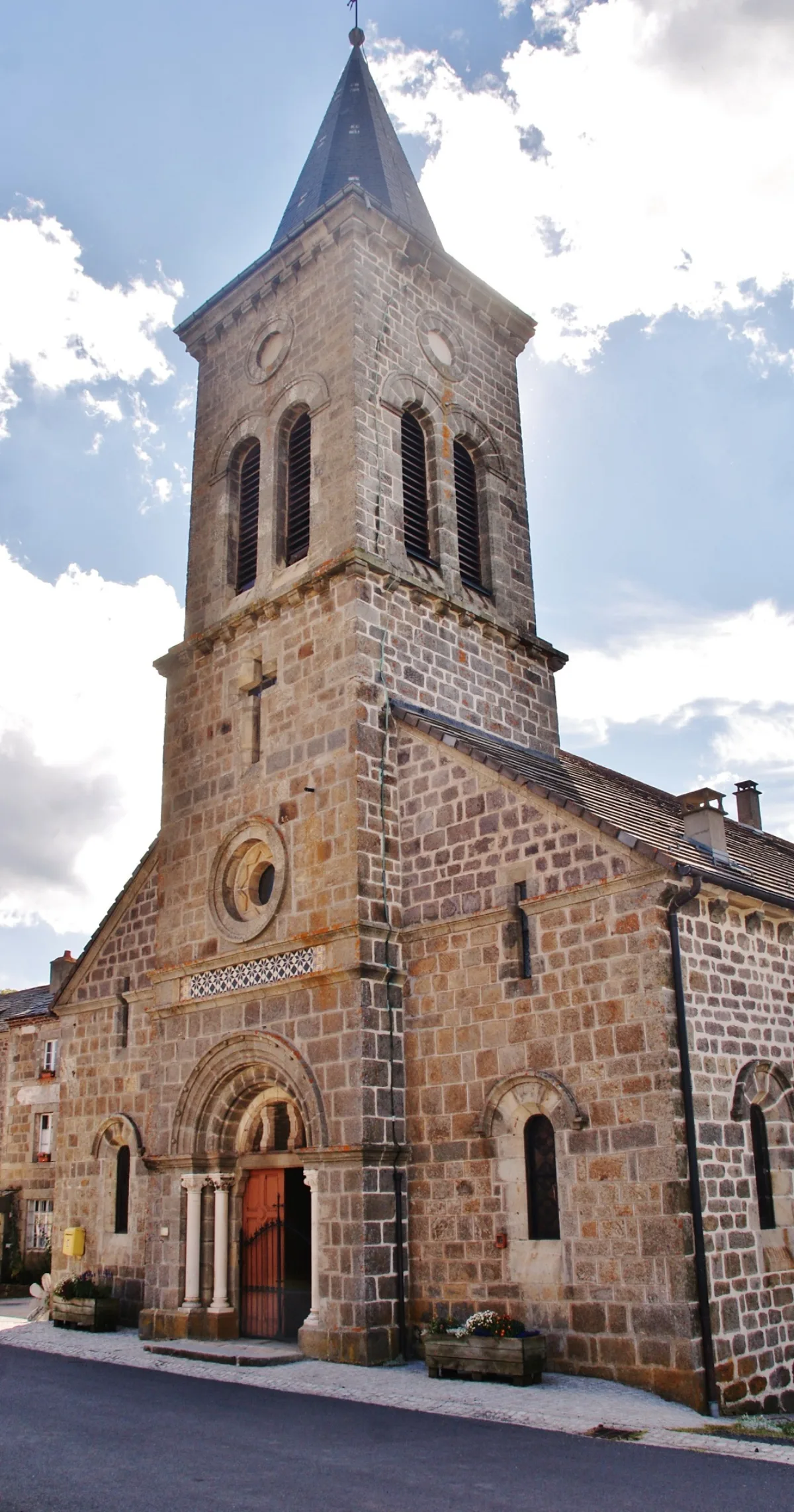 Freycenet-la-Cuche (église), Freycenet La Cuche