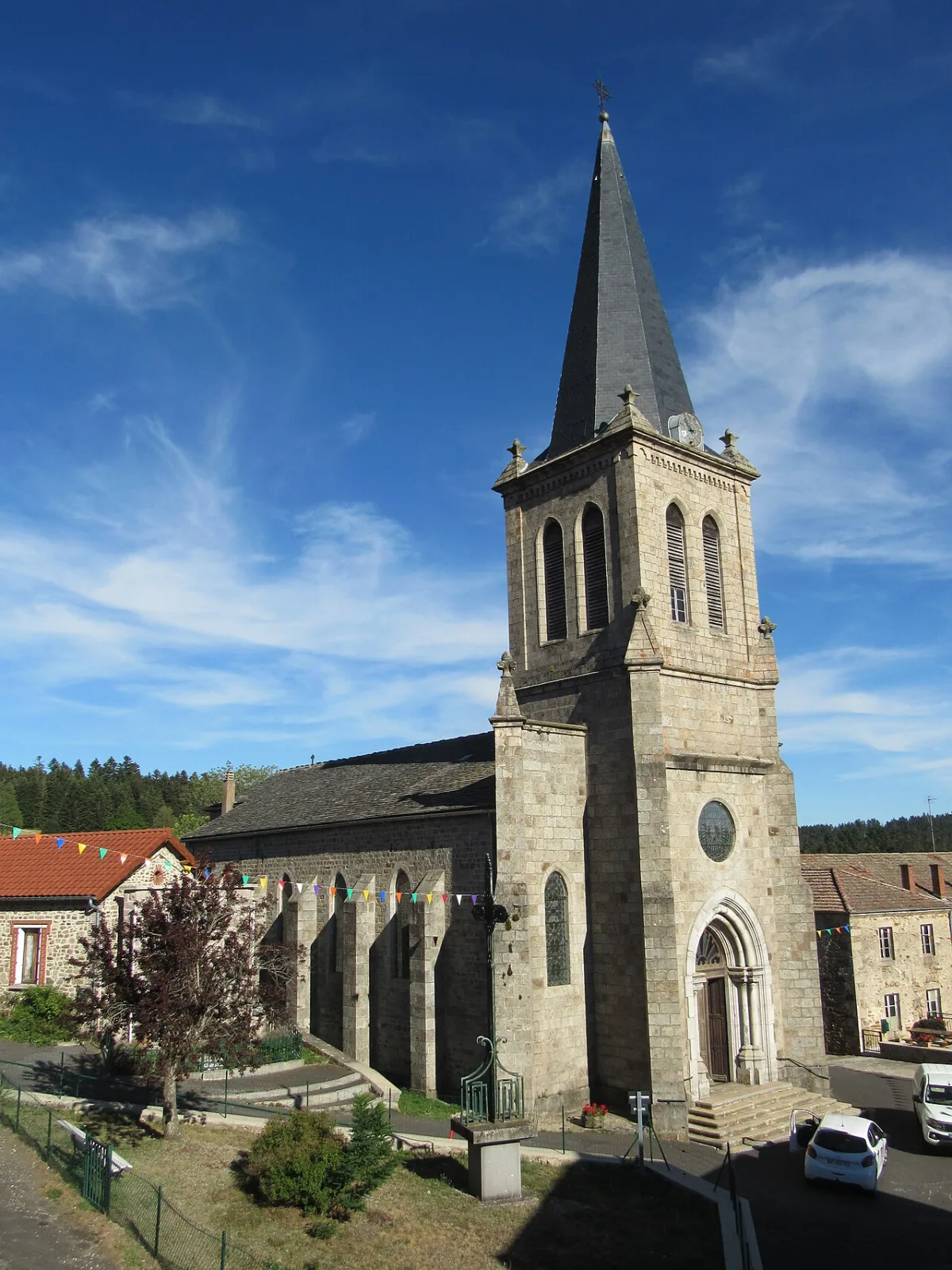 Saint-Julien-Molhesabate (église Saint-Julien), Saint Julien Molhesabate