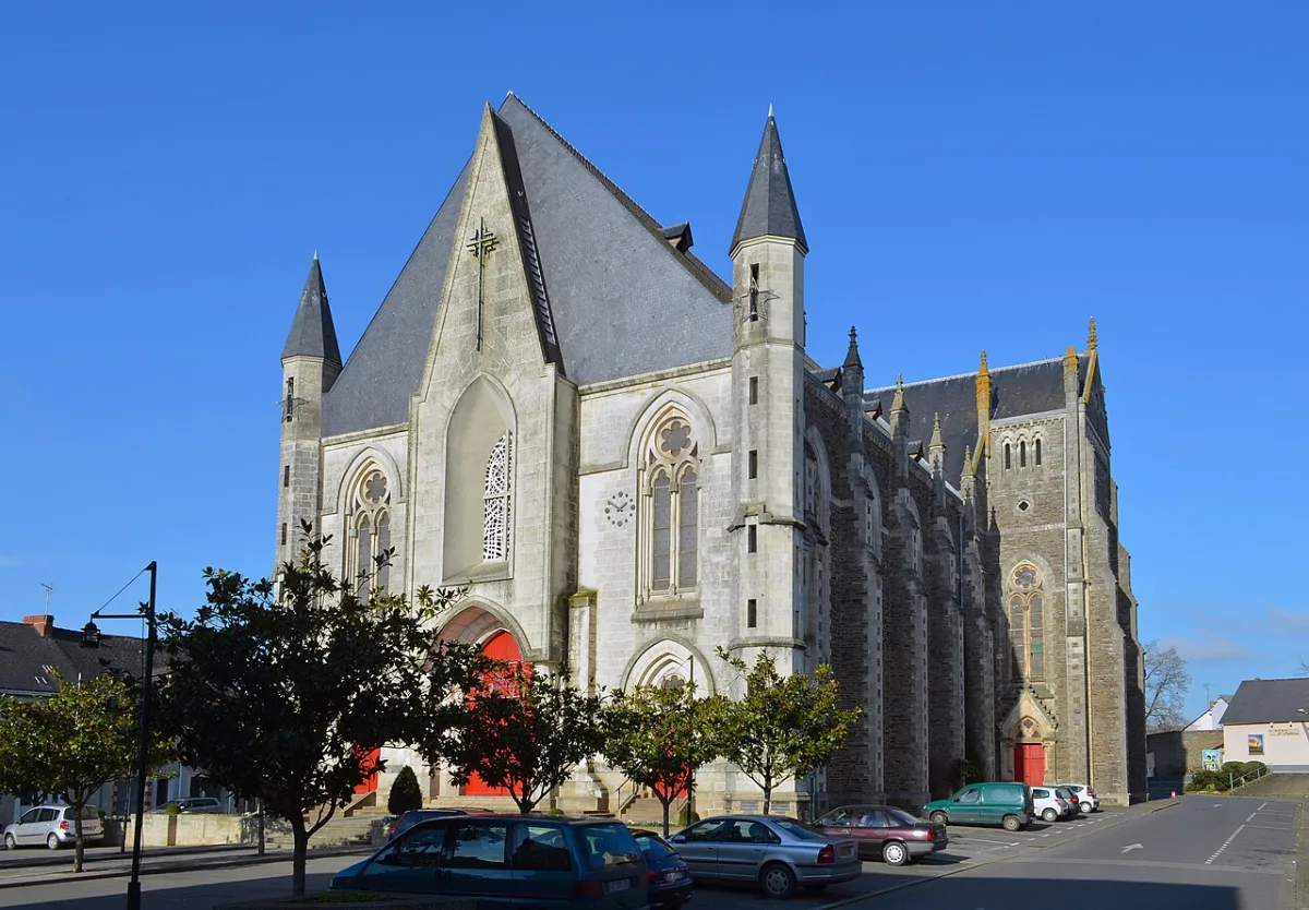 Église St Pierre et st Paul à Guémené, Guemene Penfao