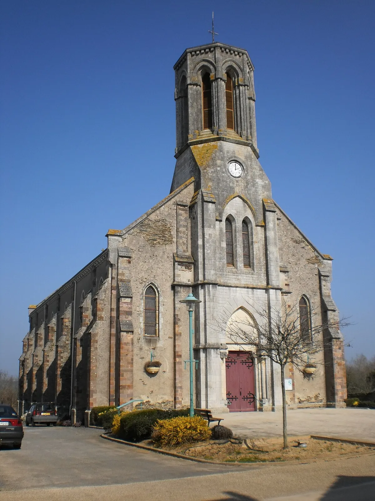Église st Benoît à Massérac, Massérac